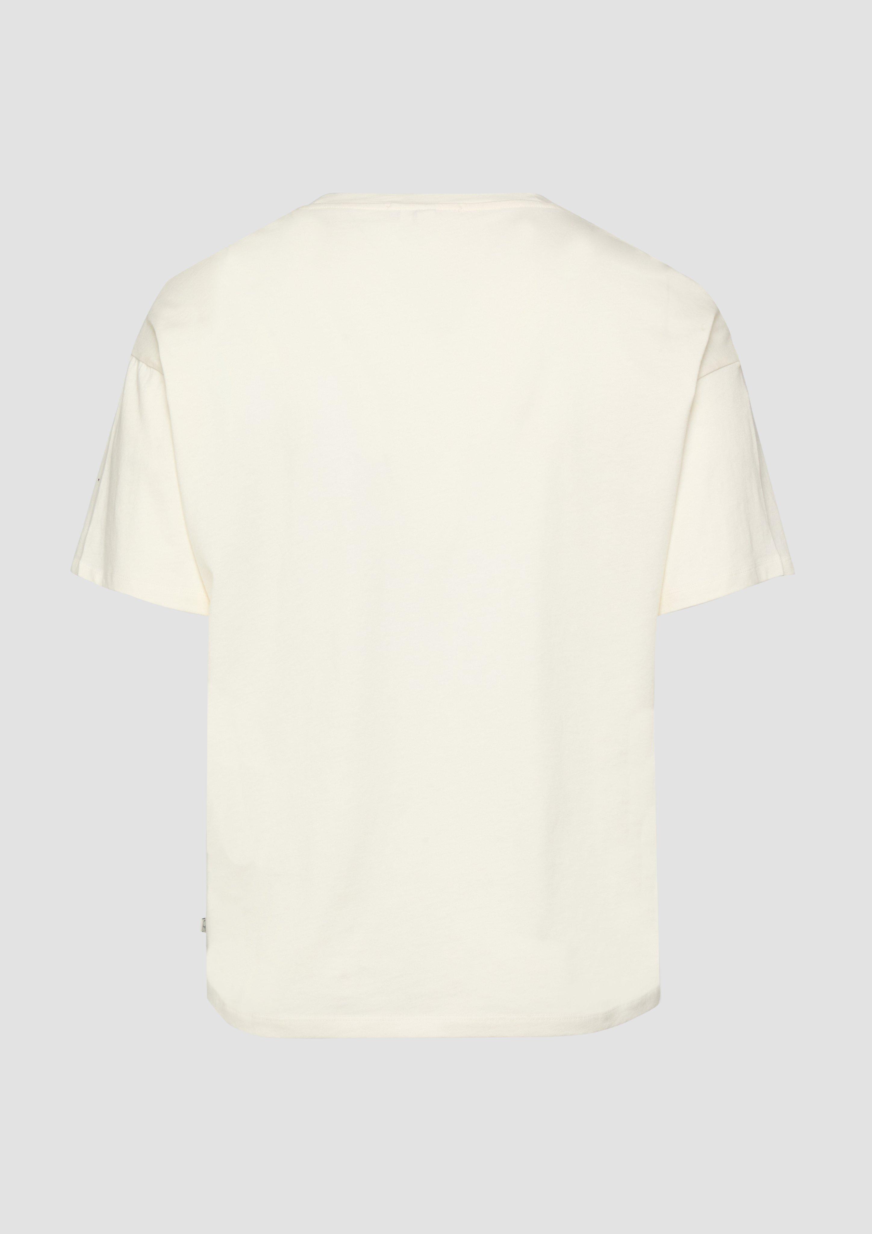 T-Shirt in 02D0, 58D0 & 41D0