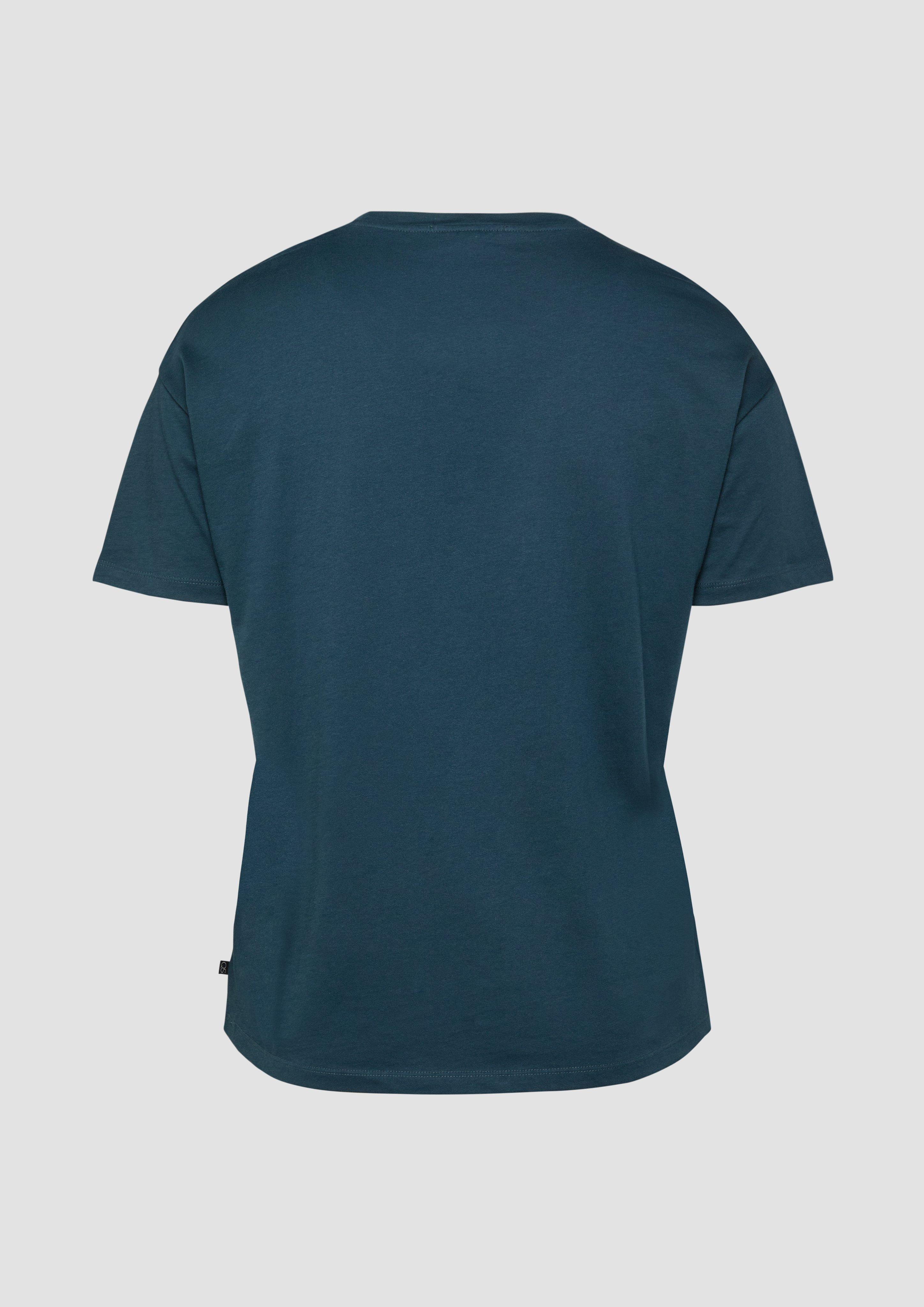 T-Shirt in 58D0, 02D0 & 41D0