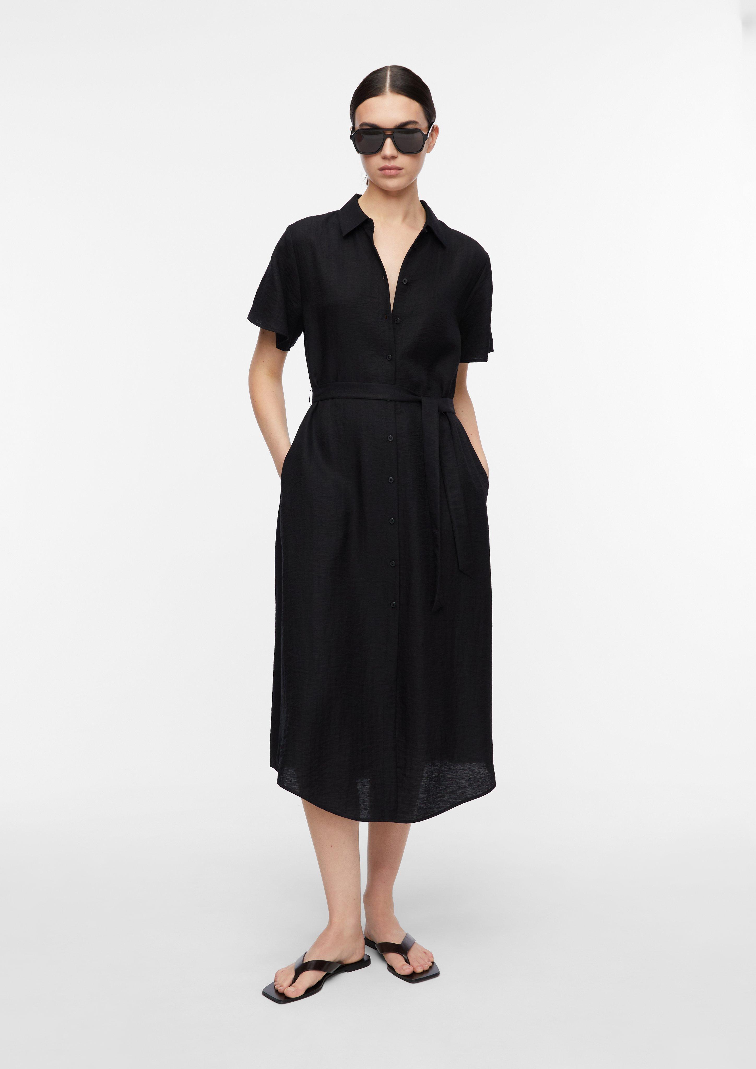 Kleid in schwarz von COMMA