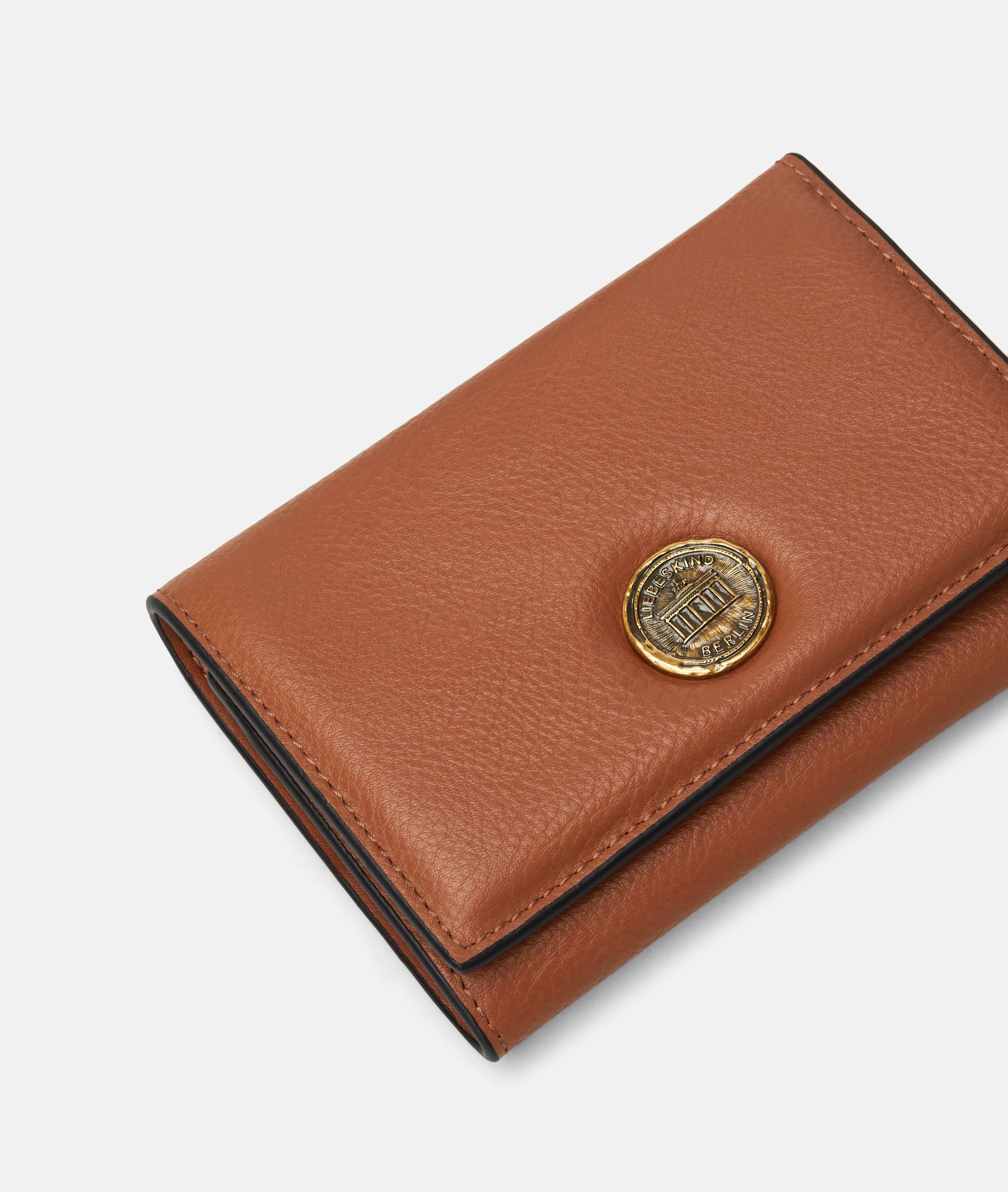 Femmes Portefeuille spacieux aspect cuir avec un grain authentique en brun de Liebeskind Berlin