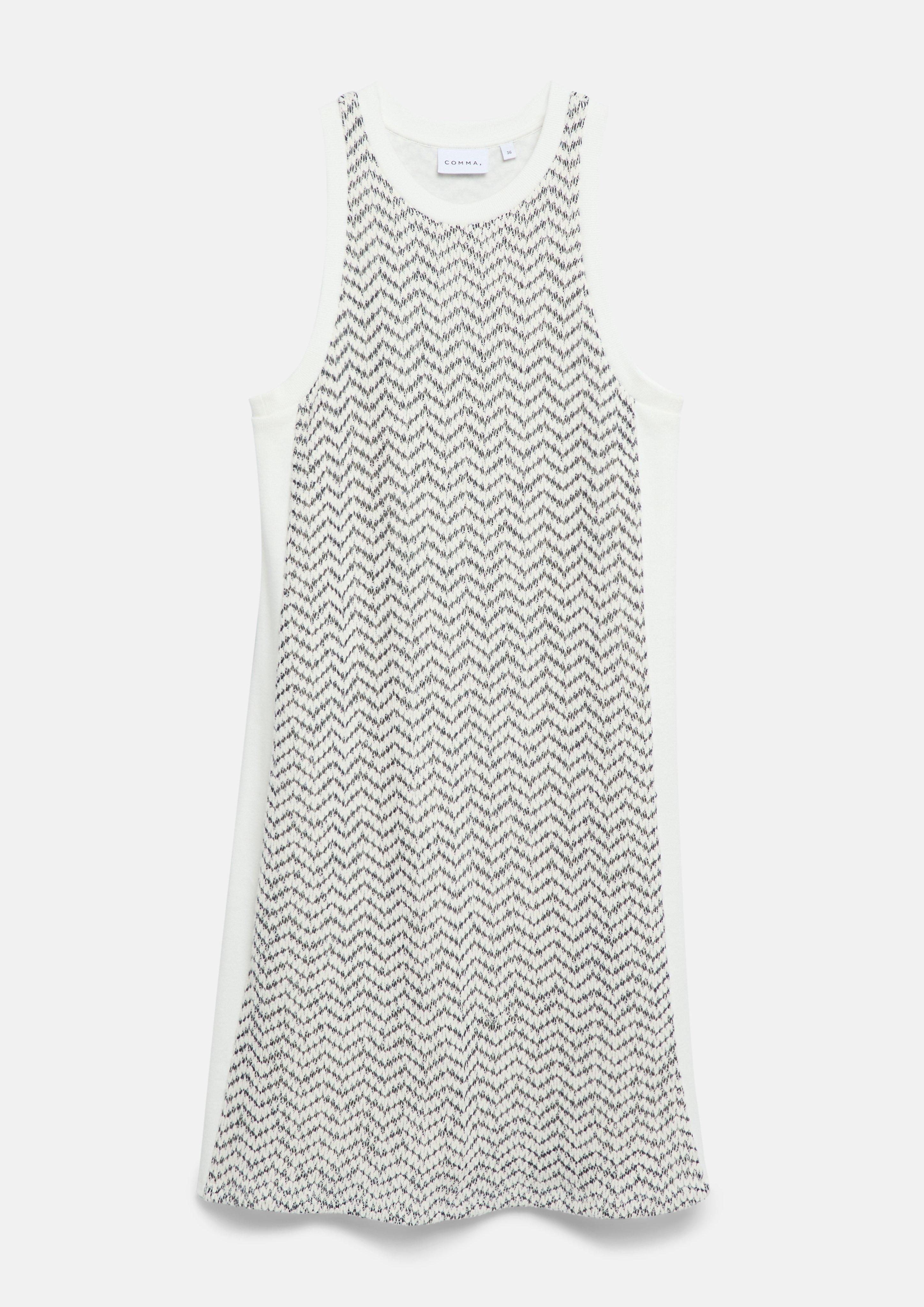 Kleid in schwarz von COMMA