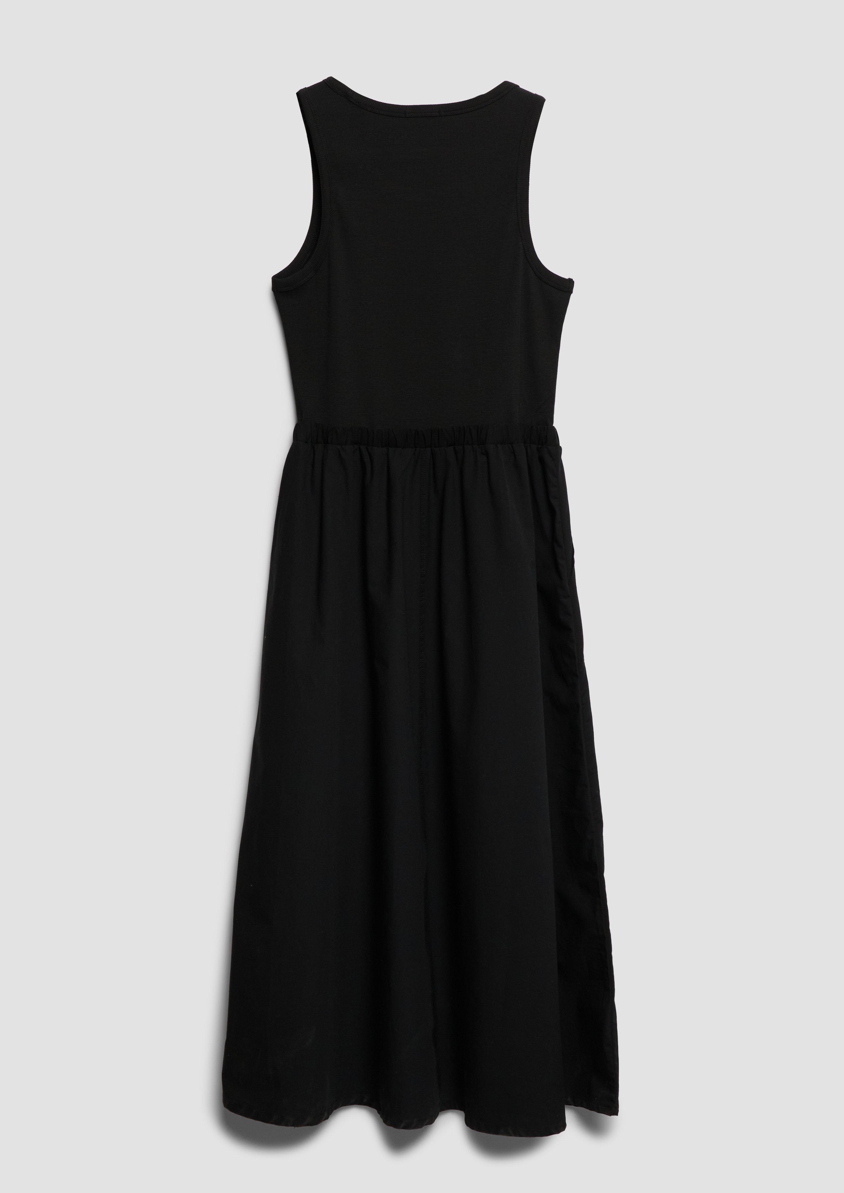 Kleid in 9999, 8918 & 3903