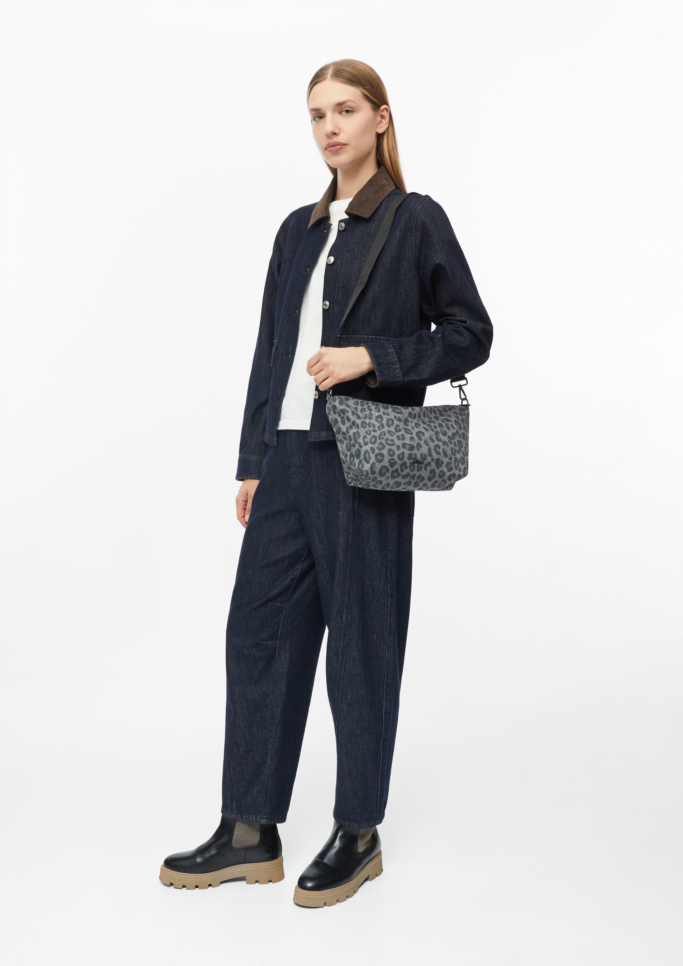 Femmes Sac à bandoulière à motif animalier et compartiment zippé en gris de s.Oliver