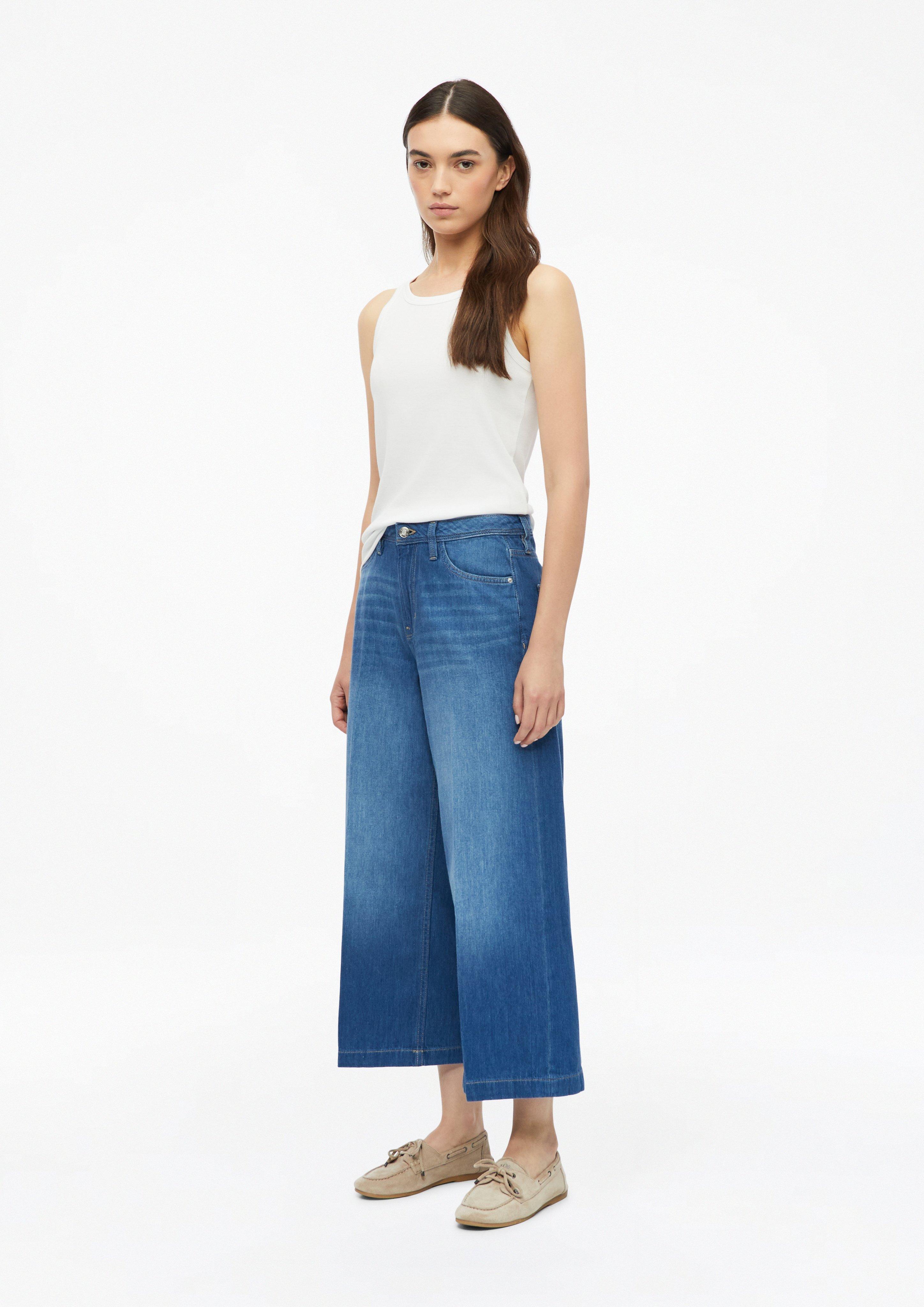 Femmes Culotte en jean Suri / Coupe classique / Taille haute / Jambe large en bleu de s.Oliver