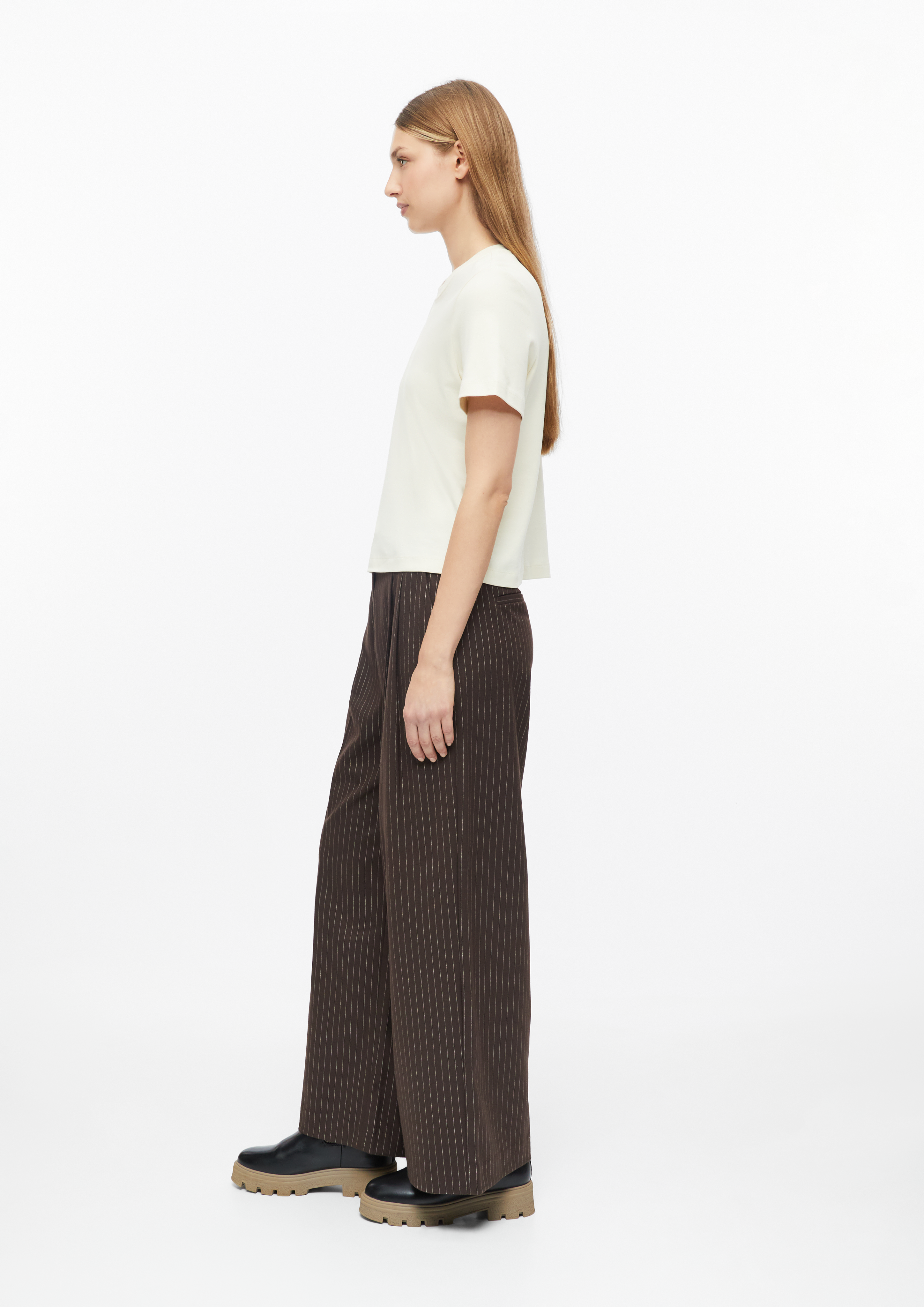 Women Trousers in brown by s.Oliver