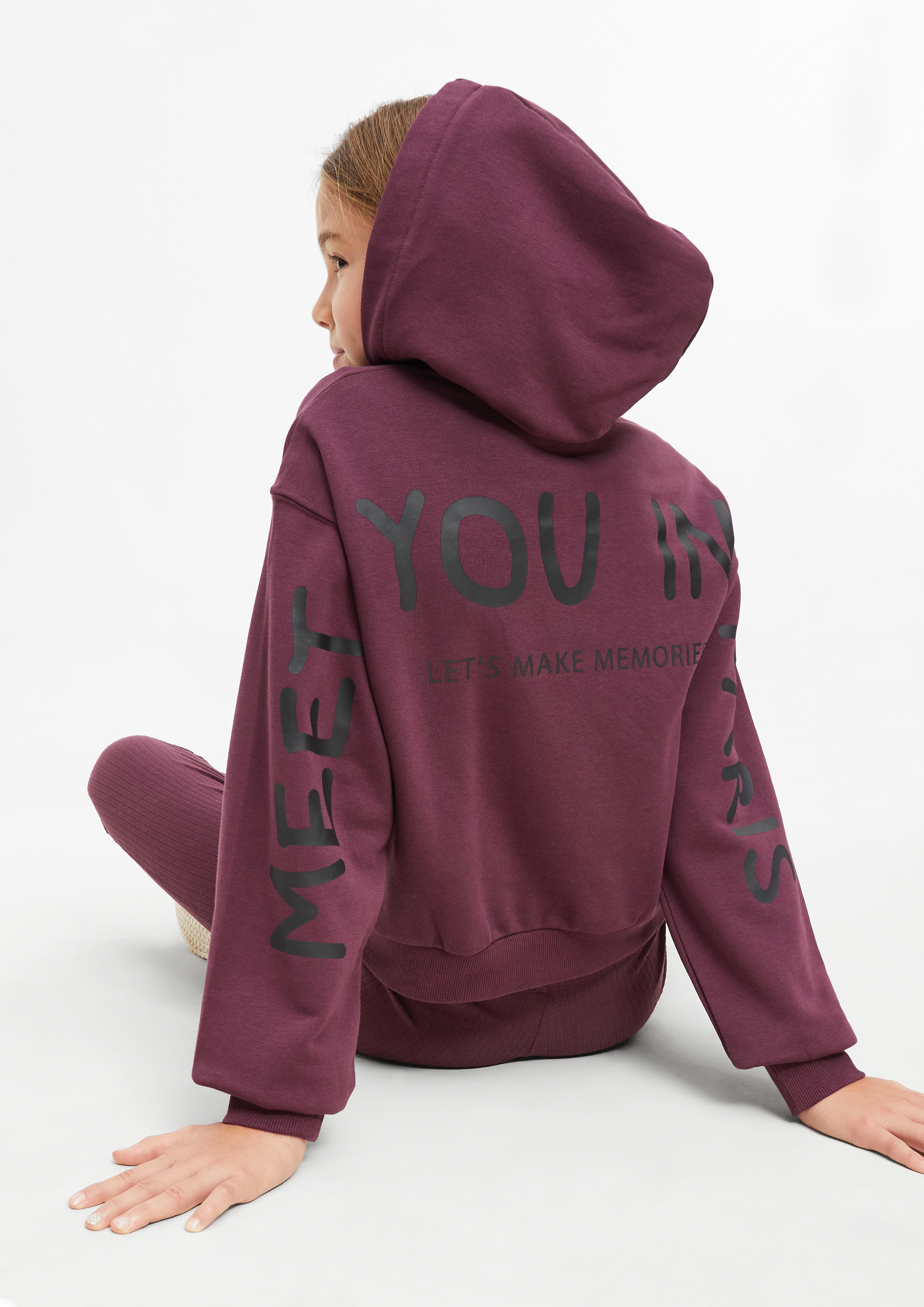 Cropped Oversize Hoodie mit Rückenprint in Farbe bordeaux von s.Oliver