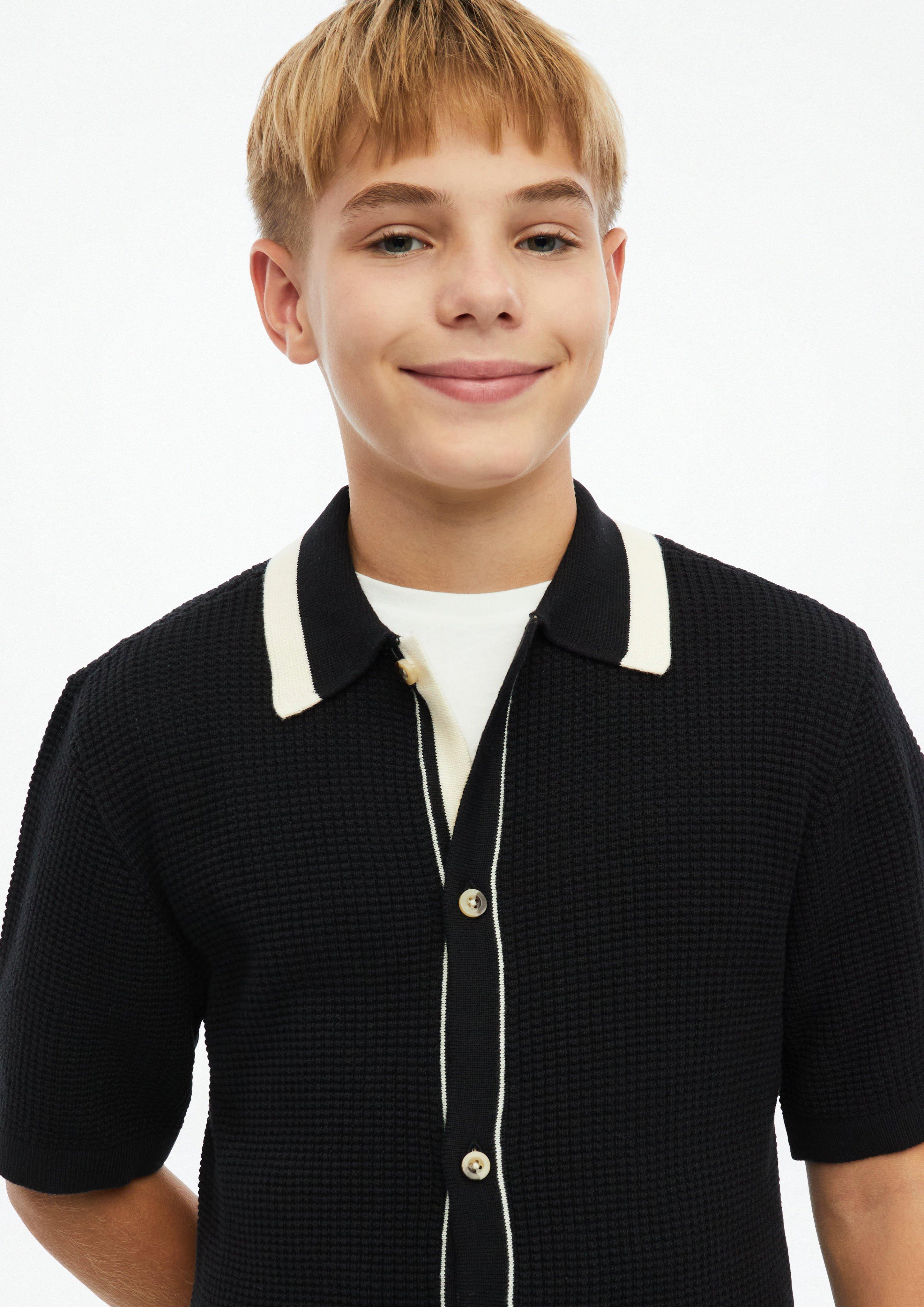 Junior Gestructureerd gebreid poloshirt met knoopsluiting in zwart van s.Oliver