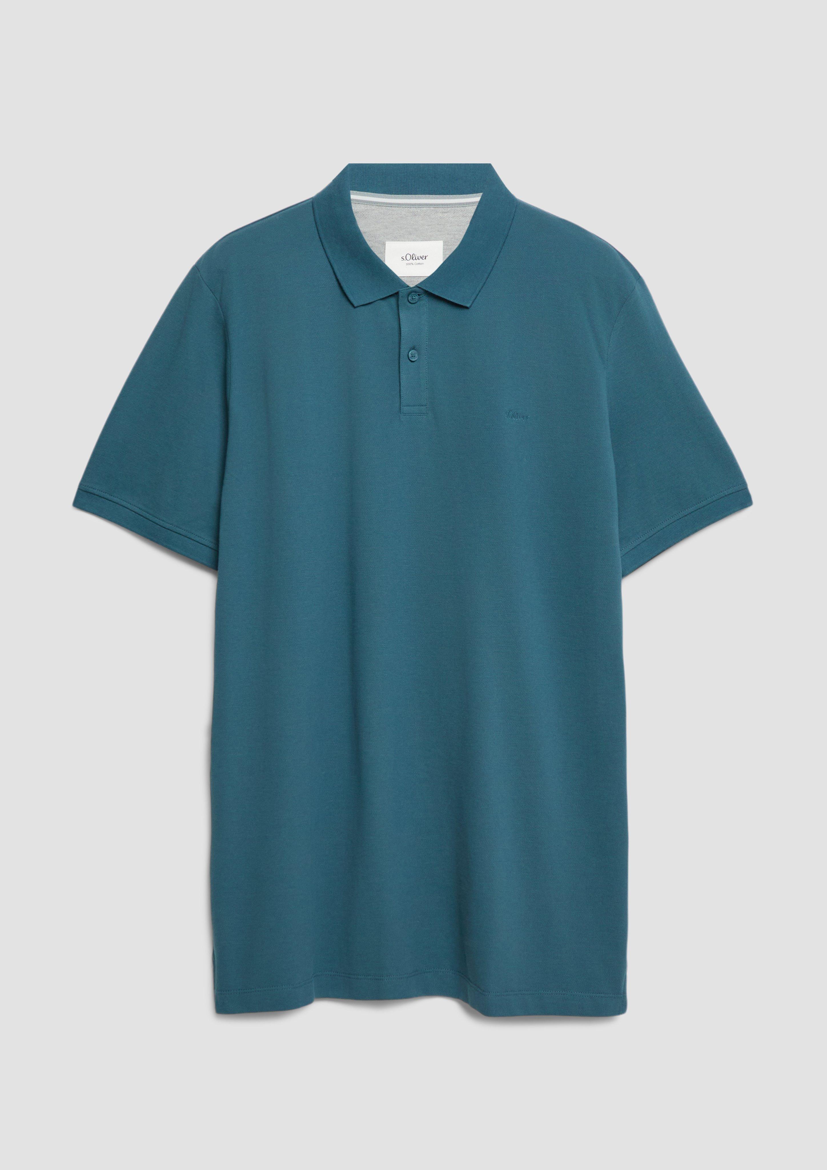 tričko s límečkem in 