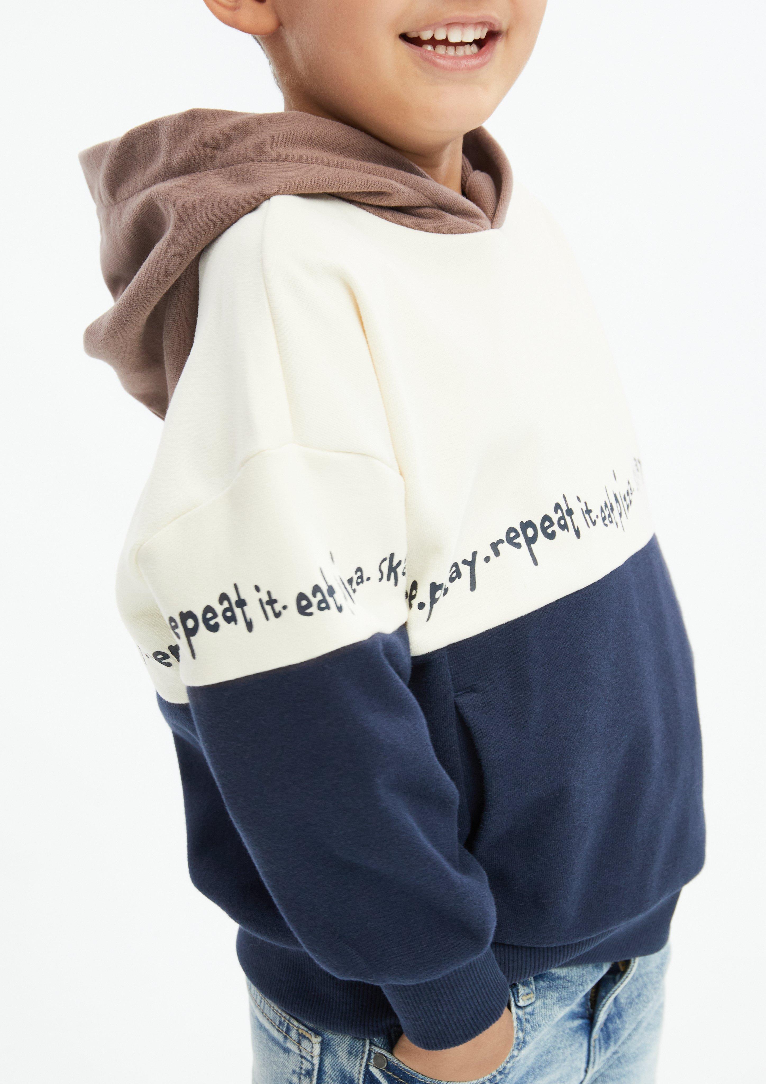 Dzieci Oversize Sweatshirt mit Colour-Blocking und Kapuze w kolorze niebieski od s.Oliver