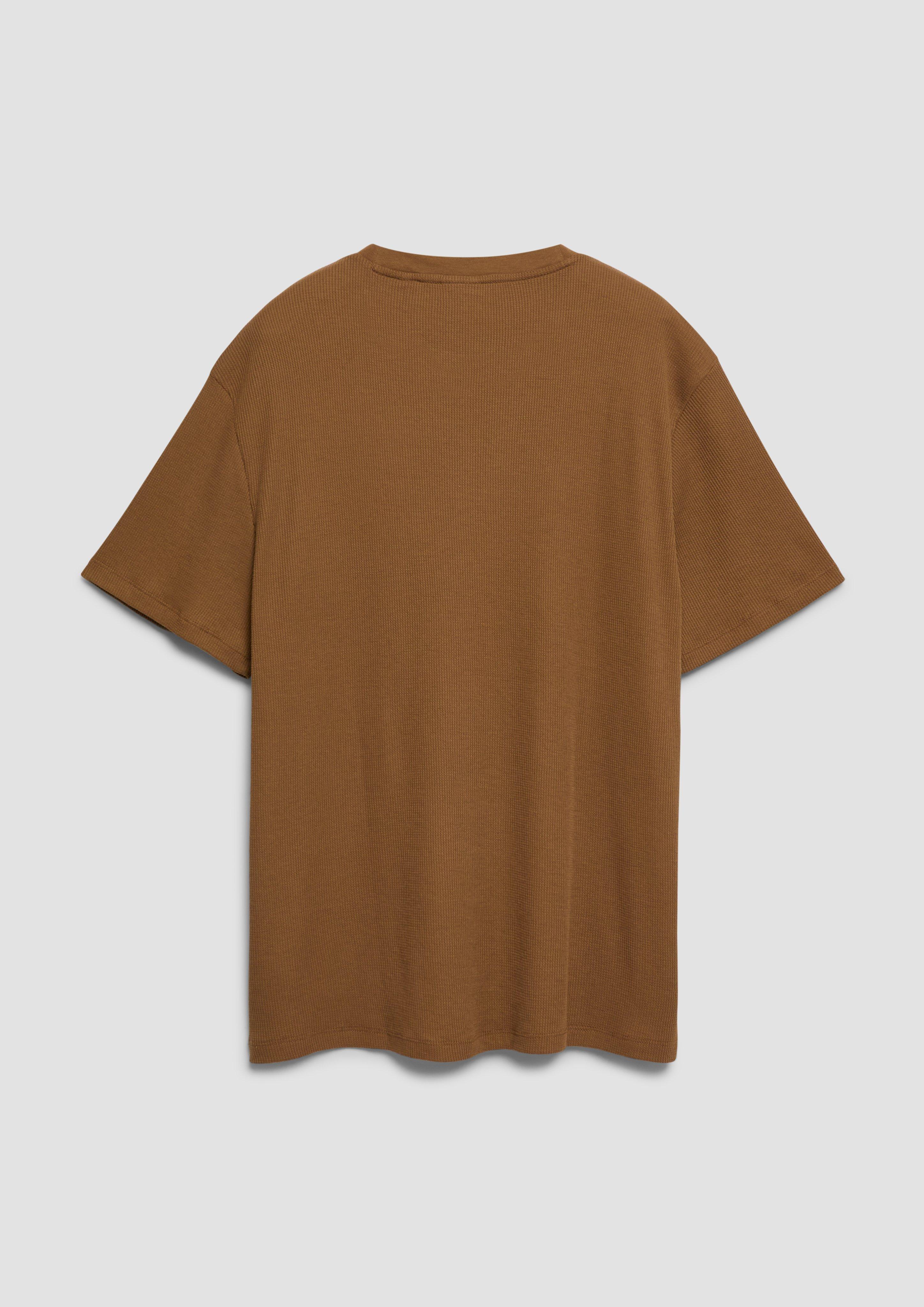 T-Shirt in 8919, 8148 & 0200