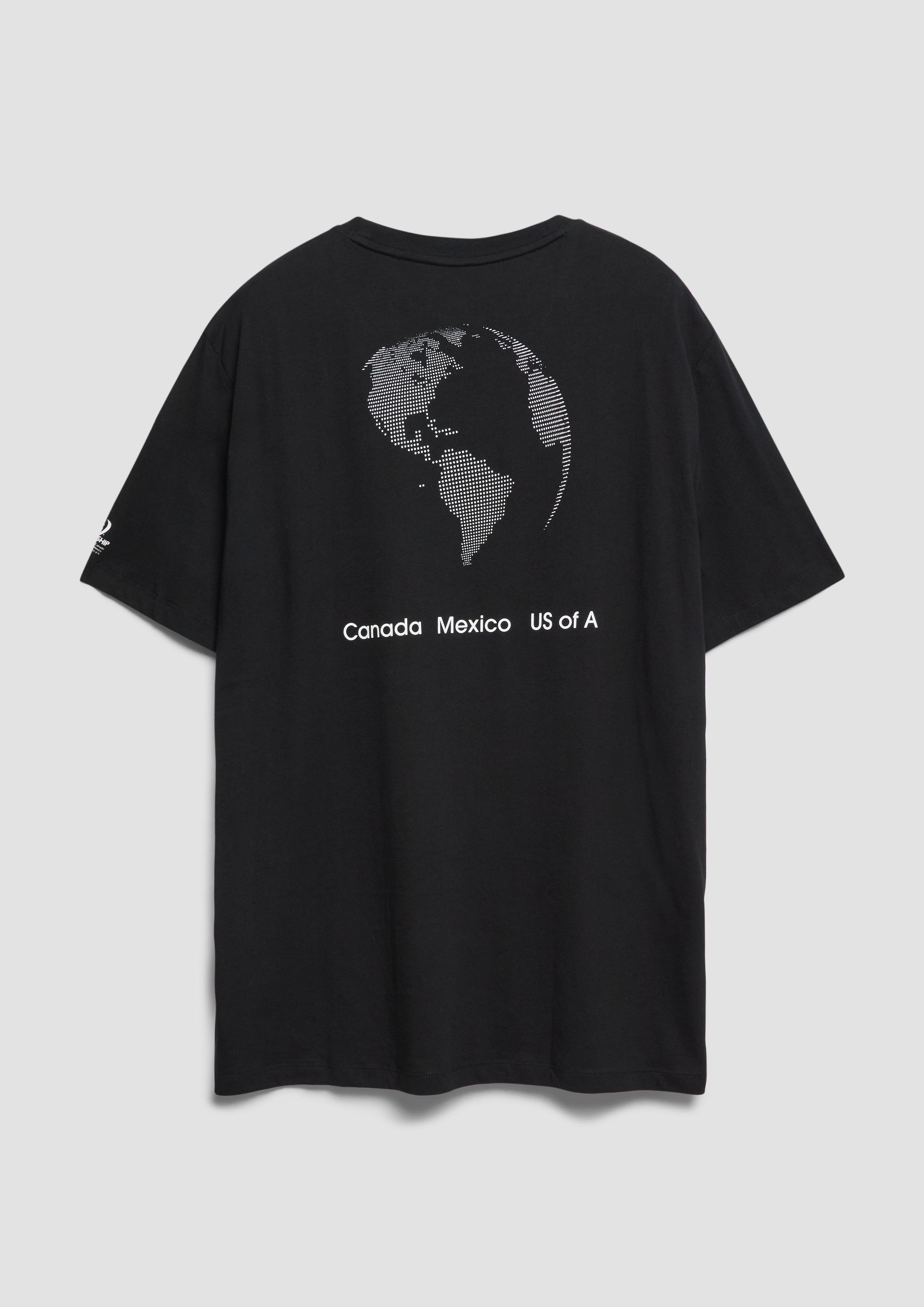 T-Shirt in 99D1 & 02D1