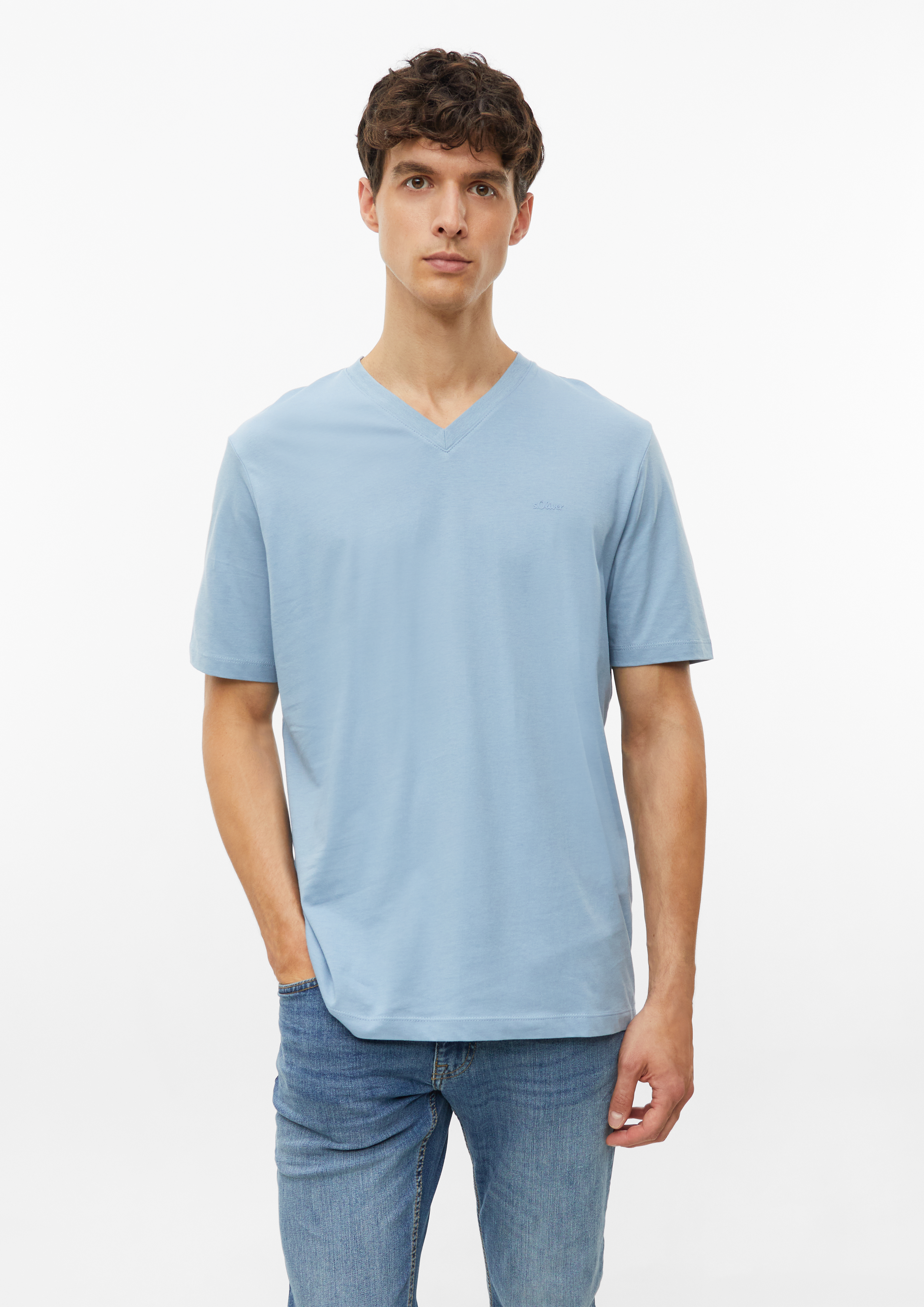 T-shirt en coton avec logo imprimé et col en V en bleu clair de s.Oliver