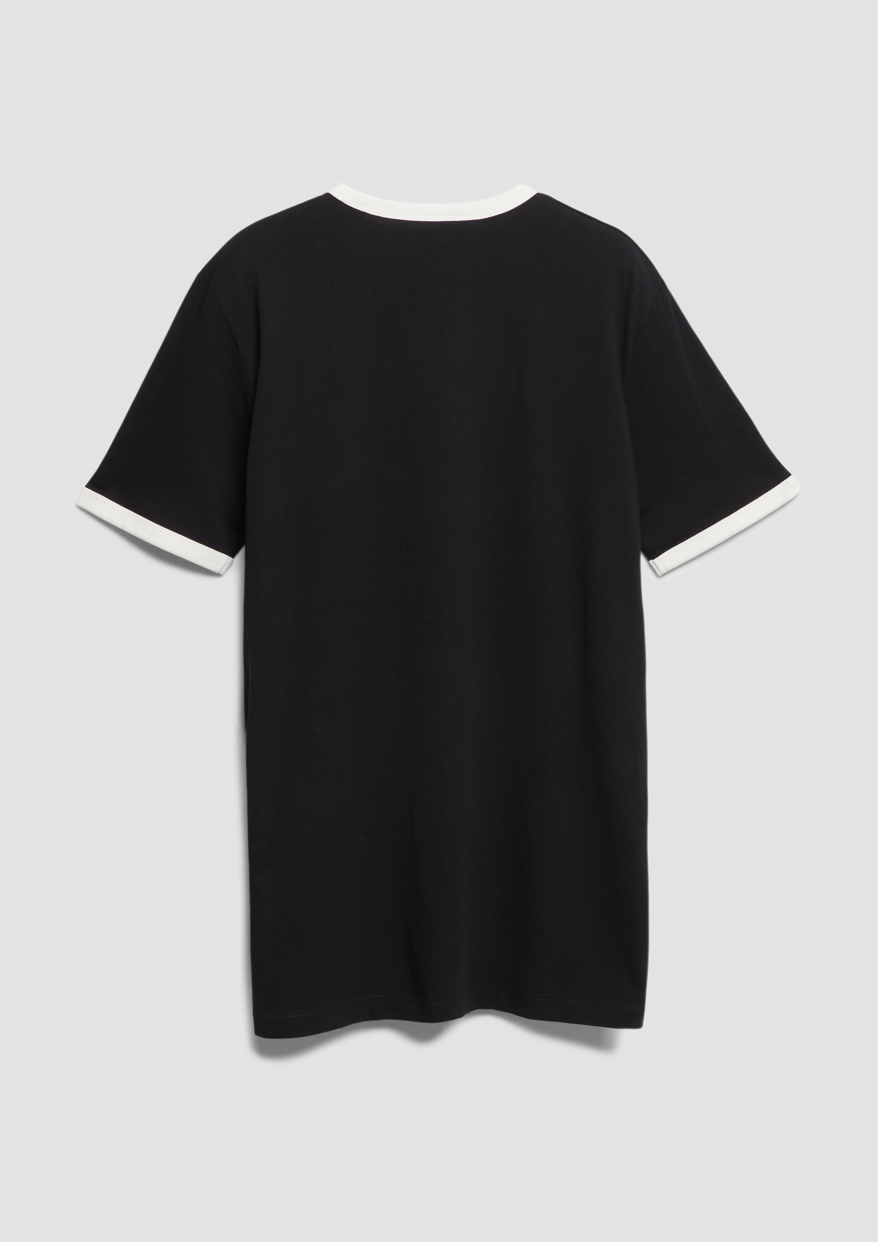 T-Shirt in 99D1 & 02D1