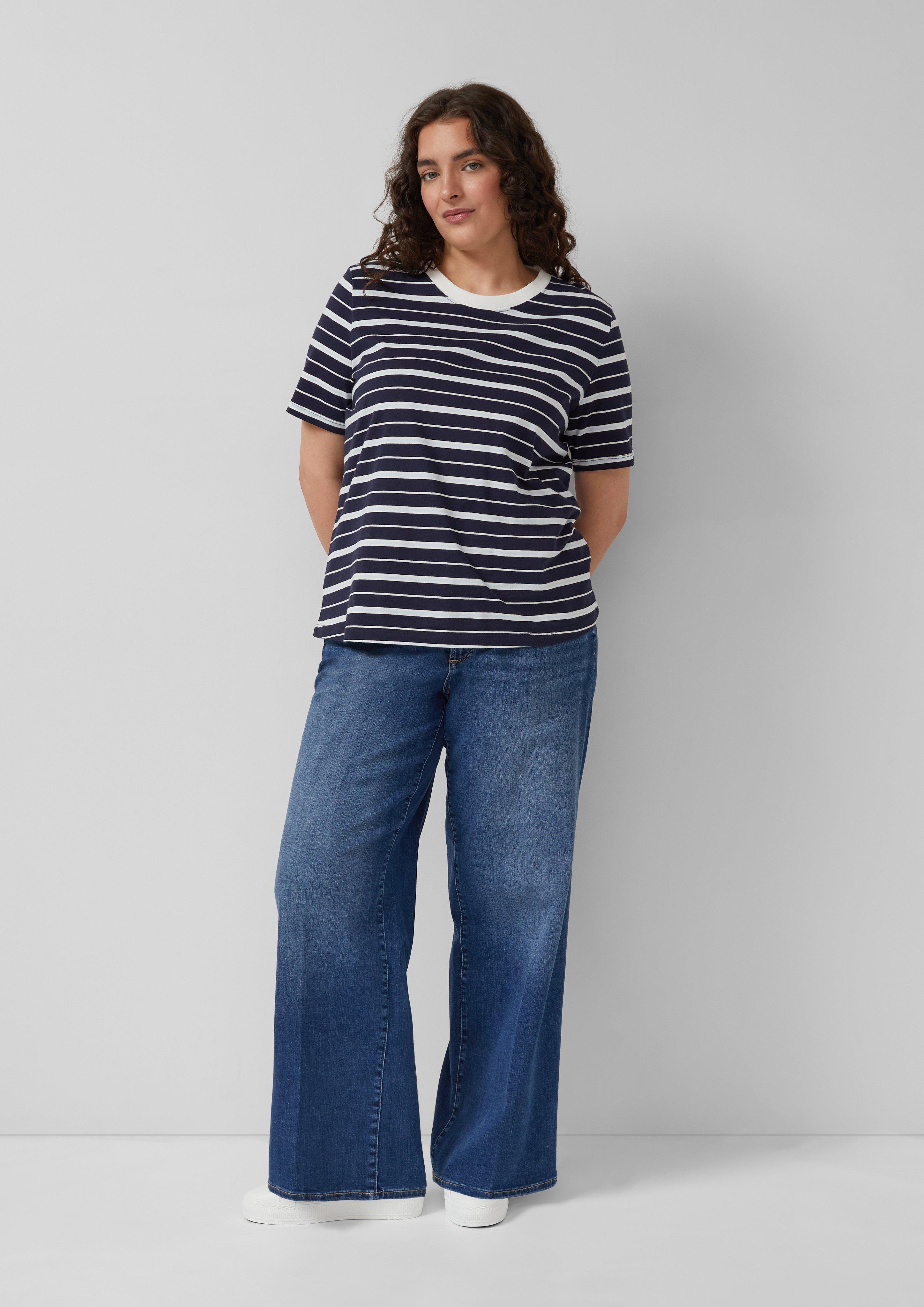 T-Shirt in 59G1 & 02G1