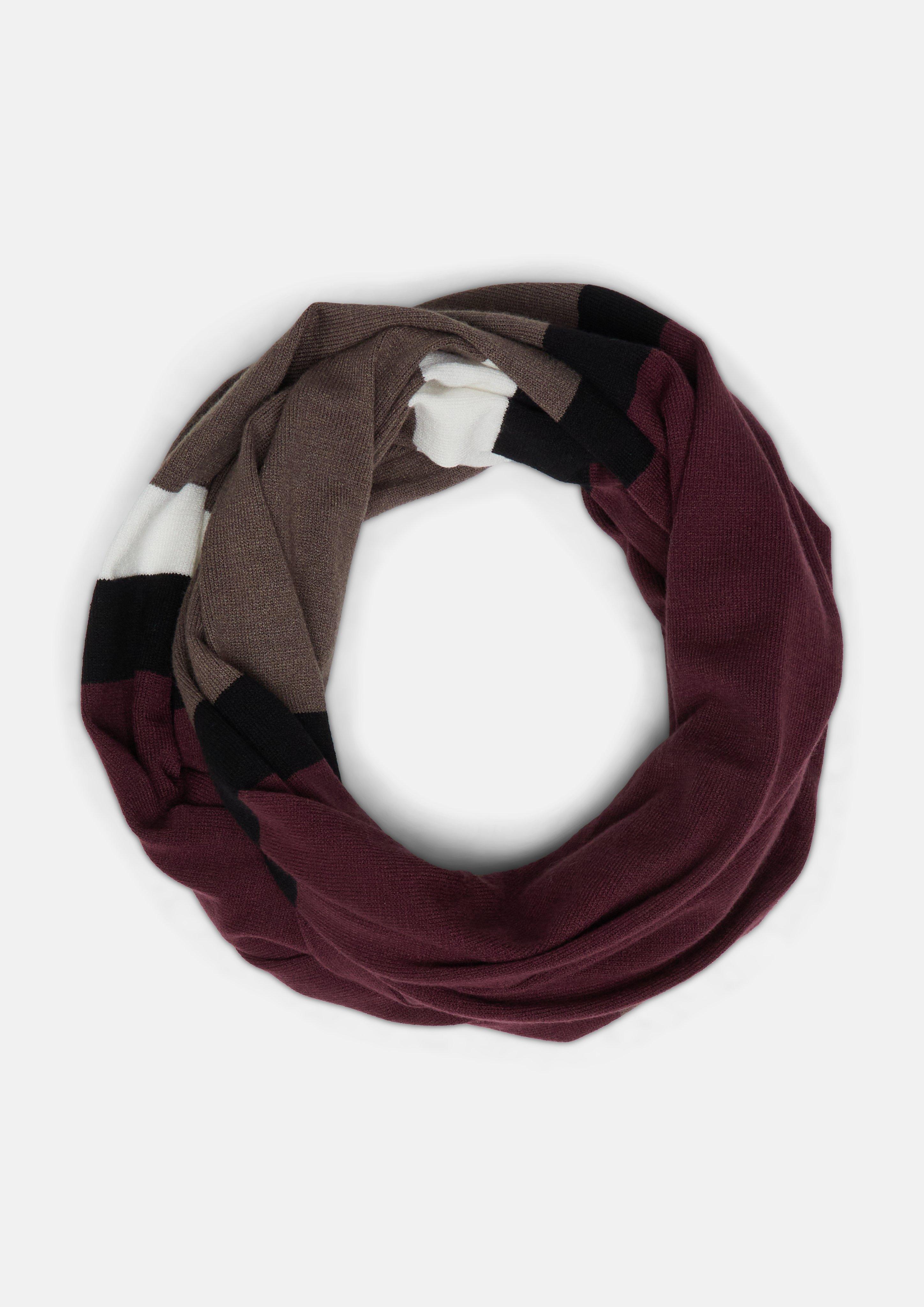 Dames Snood in rood van s.Oliver
