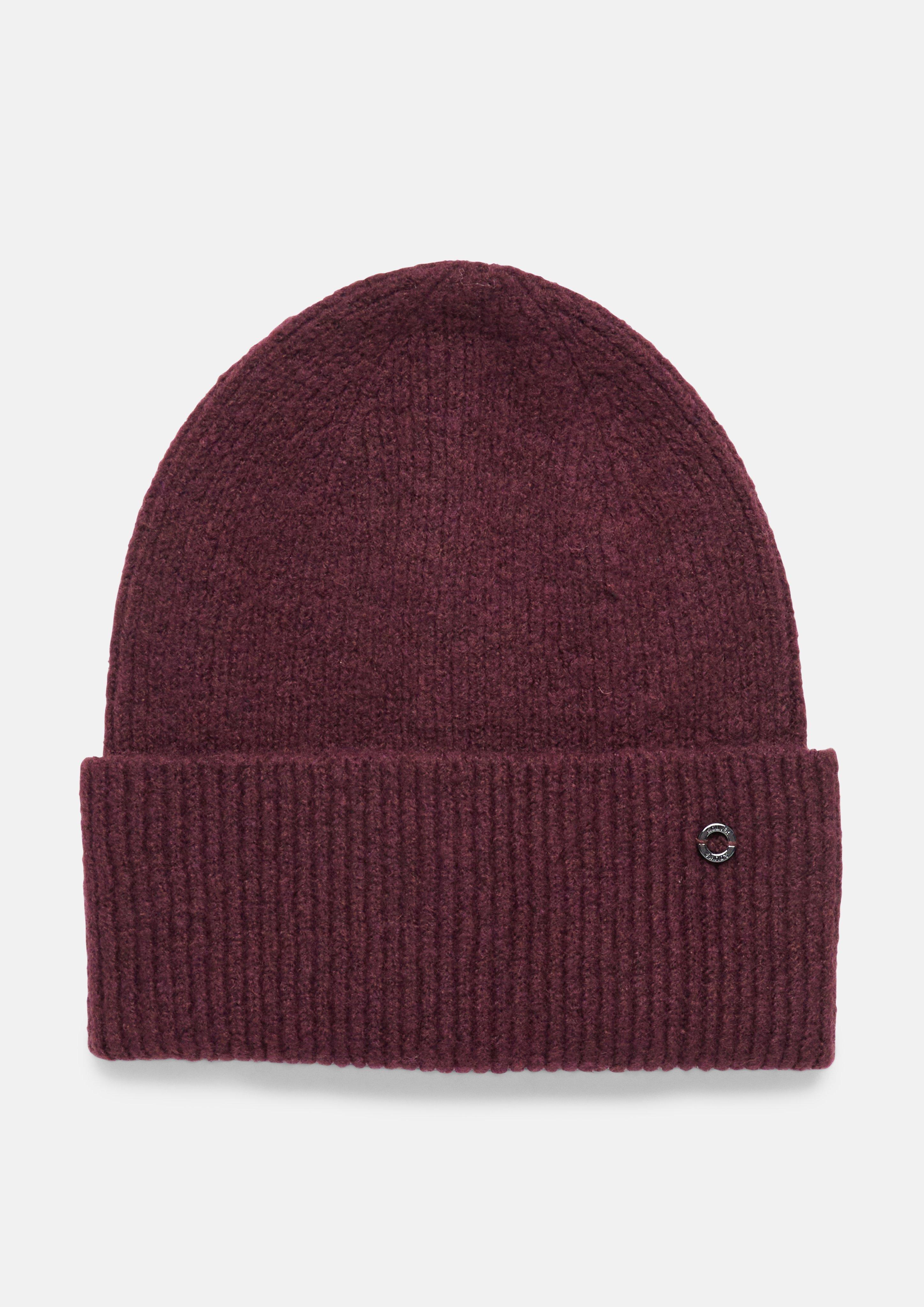 Beanie in bordeaux by s.Oliver