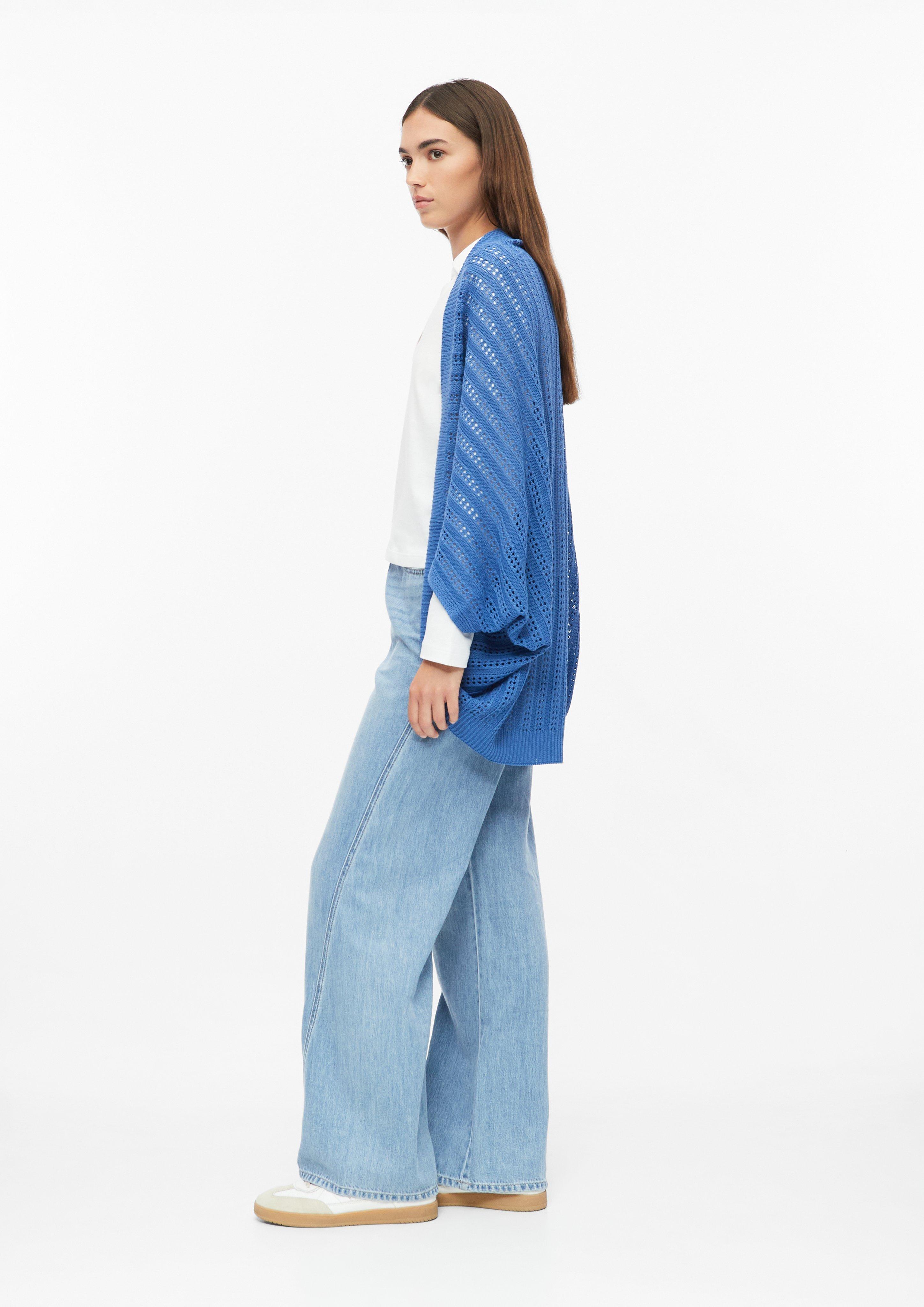 Dames Poncho voor binnen van ajourbreisel in blauw van s.Oliver