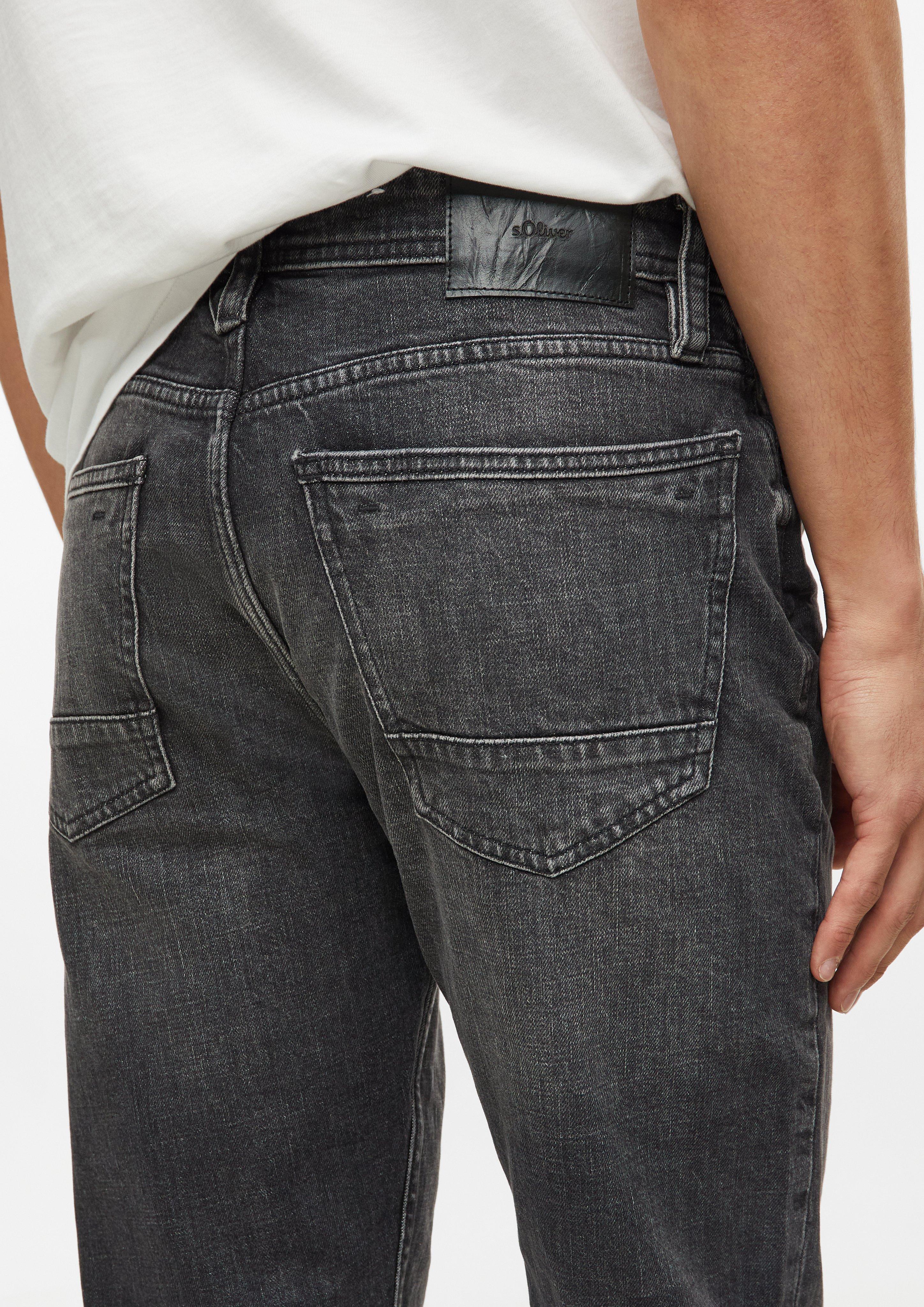 Hommes Jean Mauro / Coupe fuselée / Taille mi-haute / Denim noir délavé en gris de s.Oliver