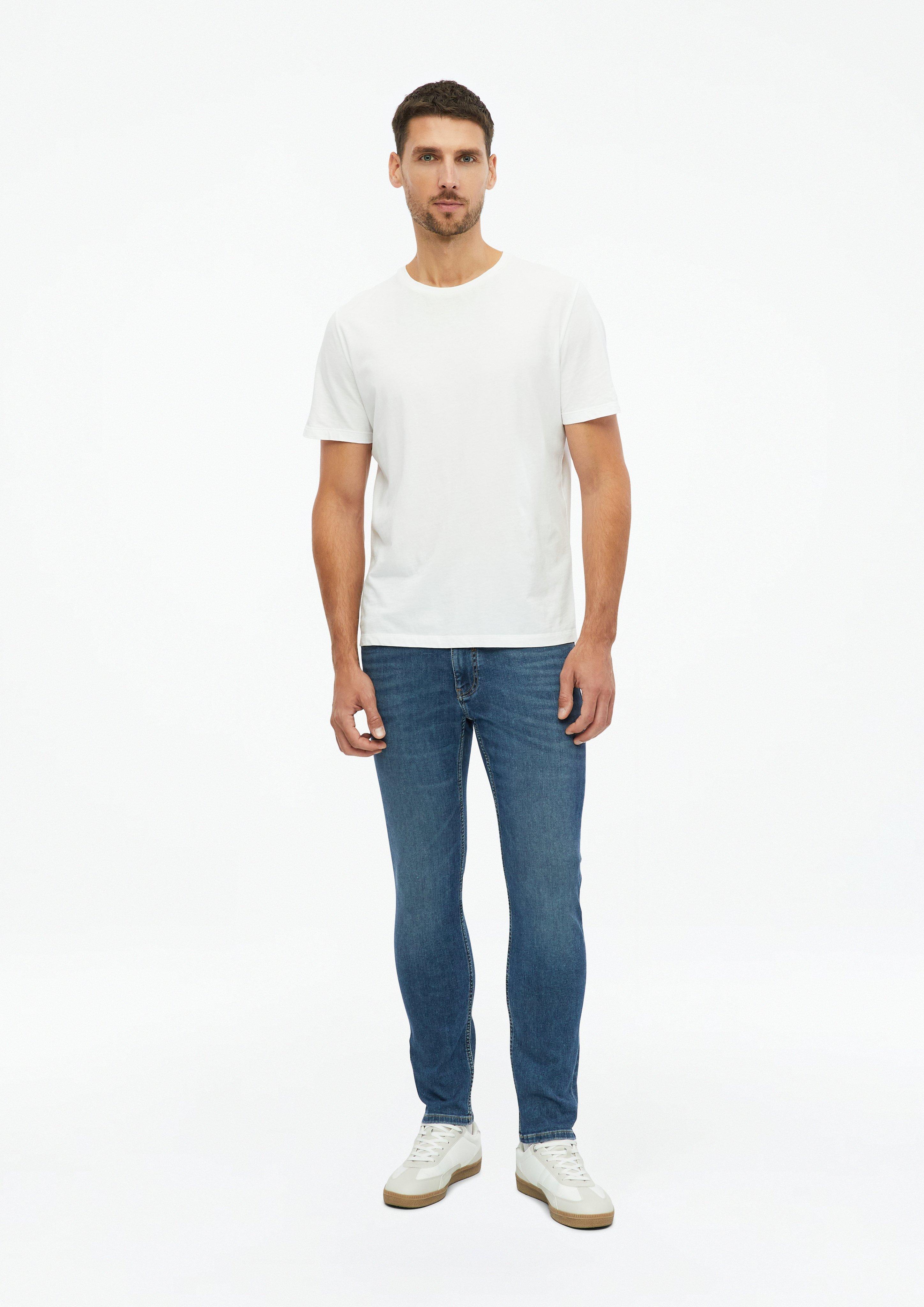 Jeans Nelio / Slim Fit / Mid Rise / Hyper-Stretch in Farbe blau von s.Oliver