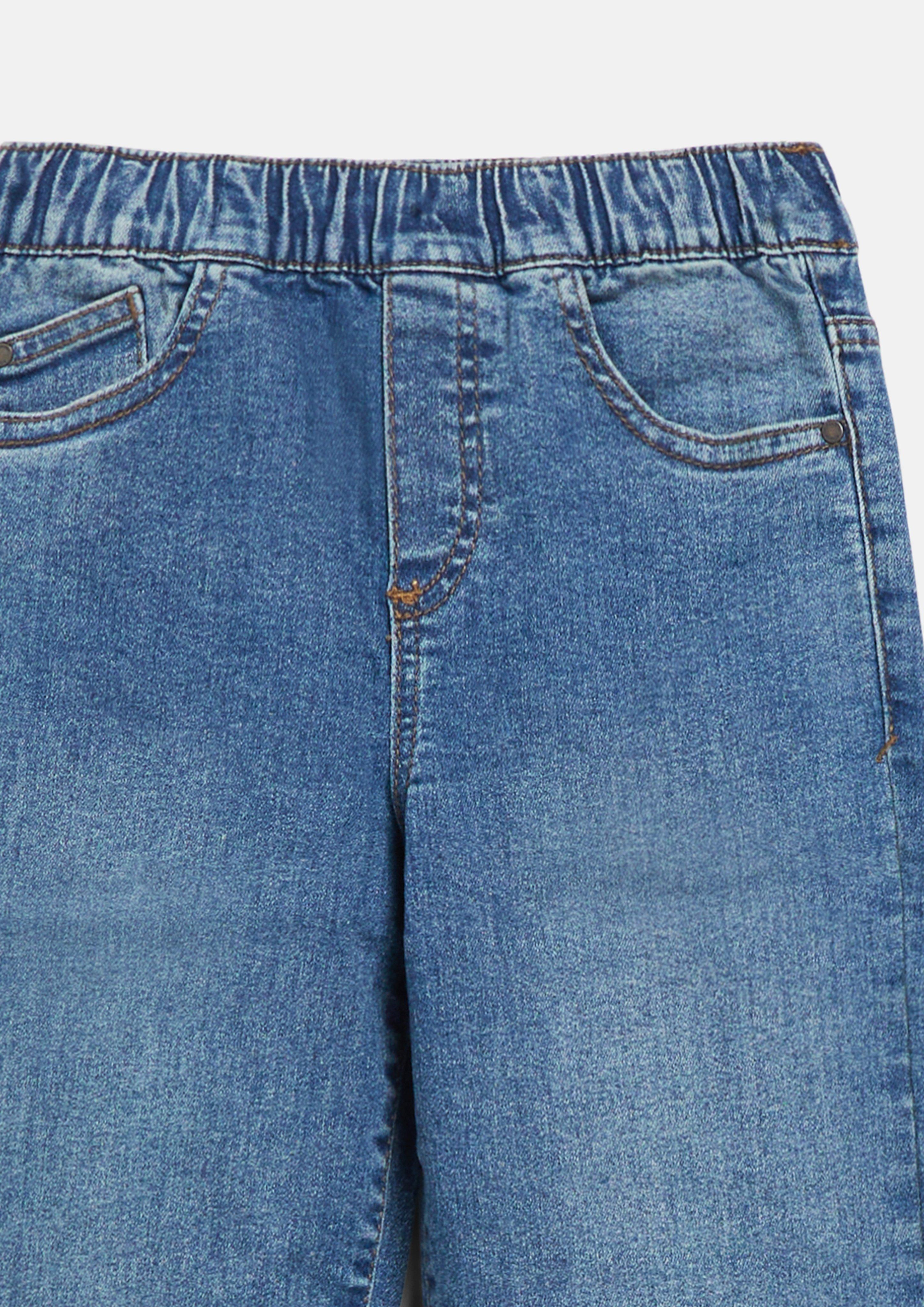 Kinder Jeans Toni / Relaxed Fit / Mid Rise /Tapered Leg / Elastikbund in blau von s.Oliver