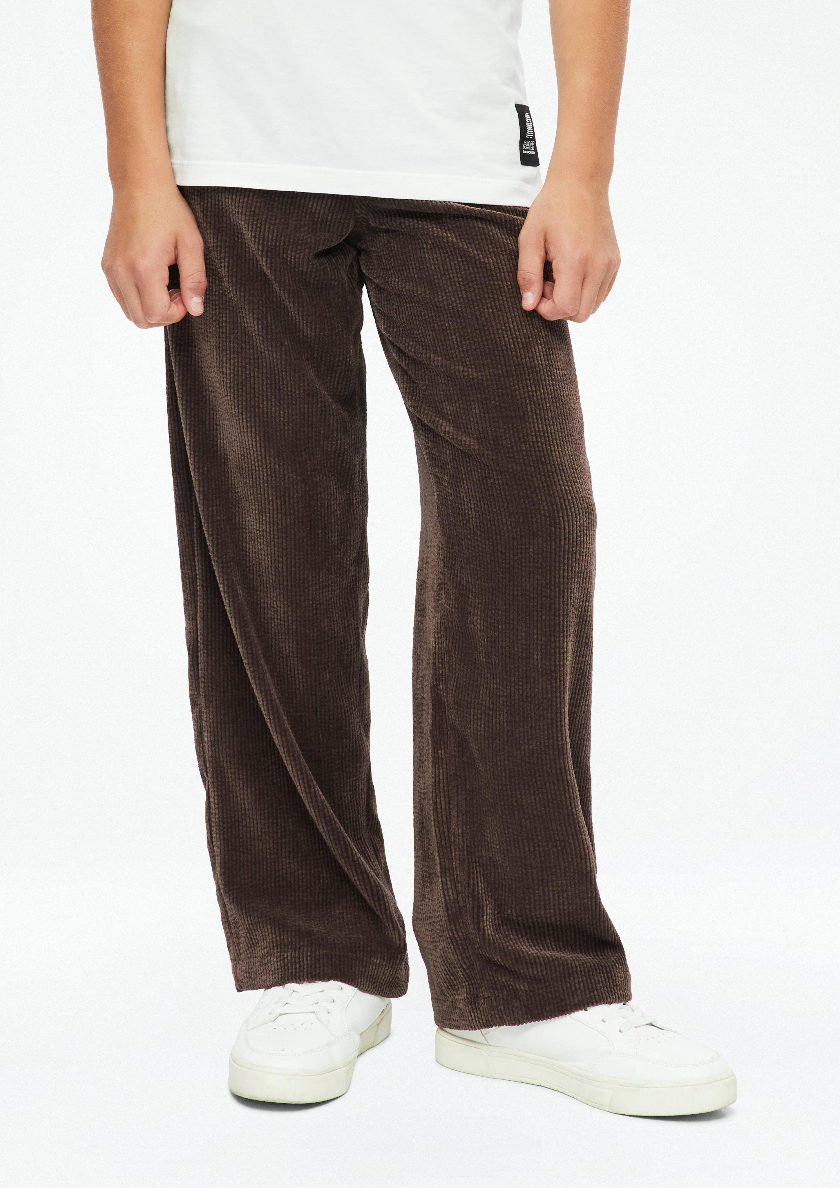 Junior Pantalon en velours côtelé, coupe baggy / coupe décontractée / taille mi-haute / jambe large en brun de s.Oliver