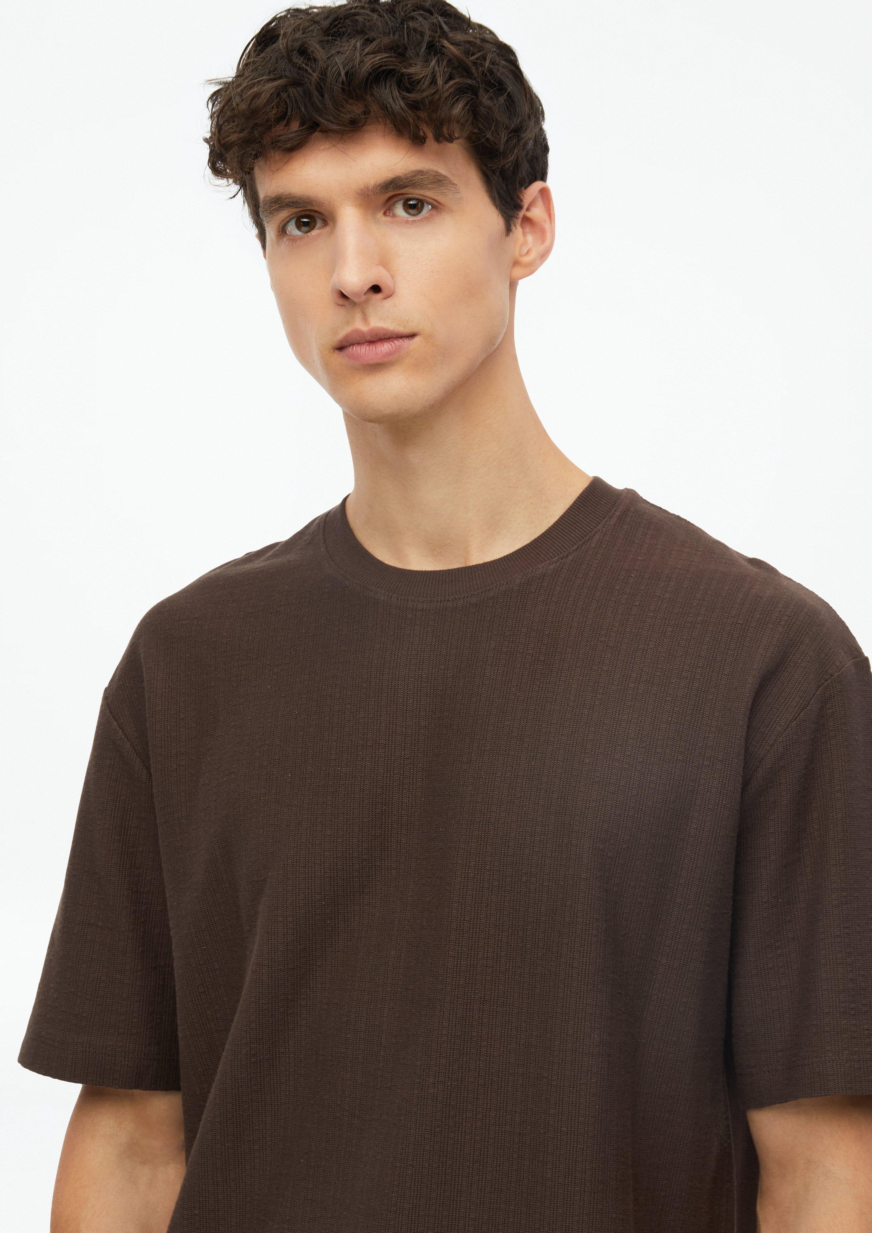 Hommes T-shirt à col et poignets côtelés, coupe moderne en brun de s.Oliver