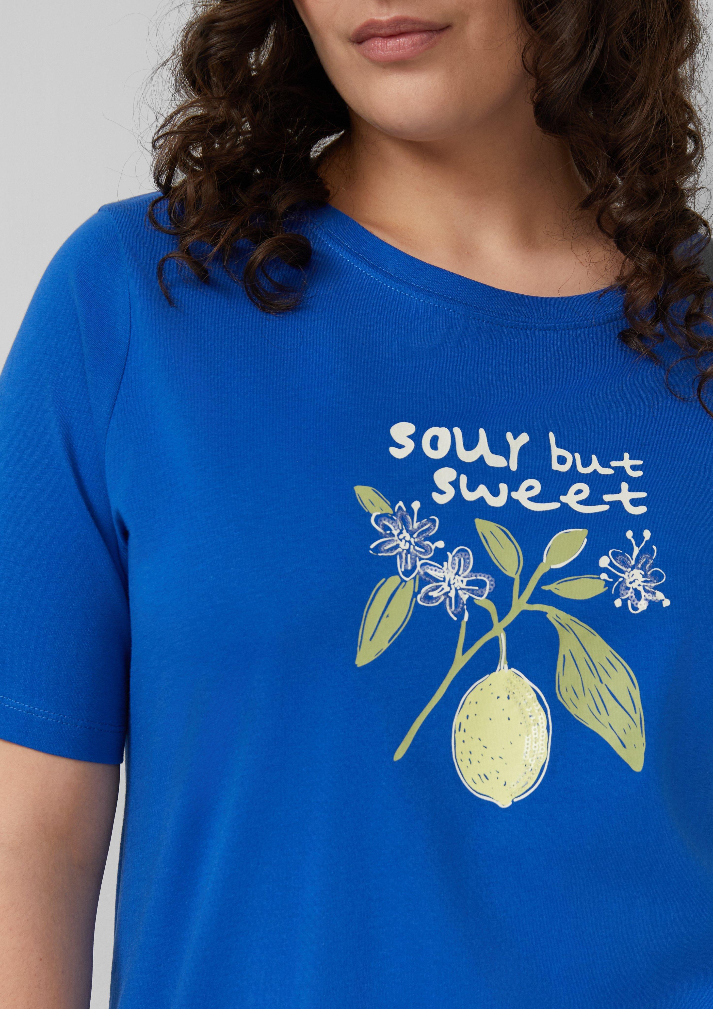 T-Shirt in 56D1 & 01D0