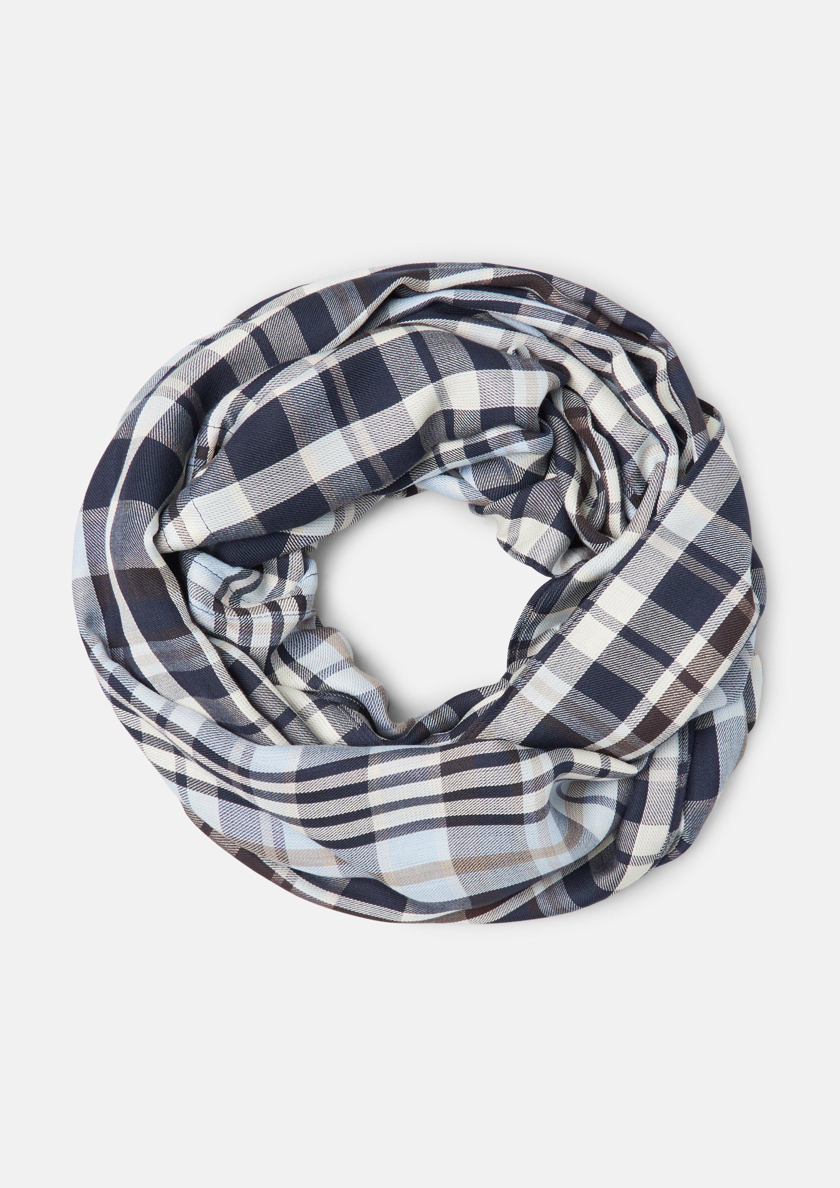 Snood in navy by s.Oliver