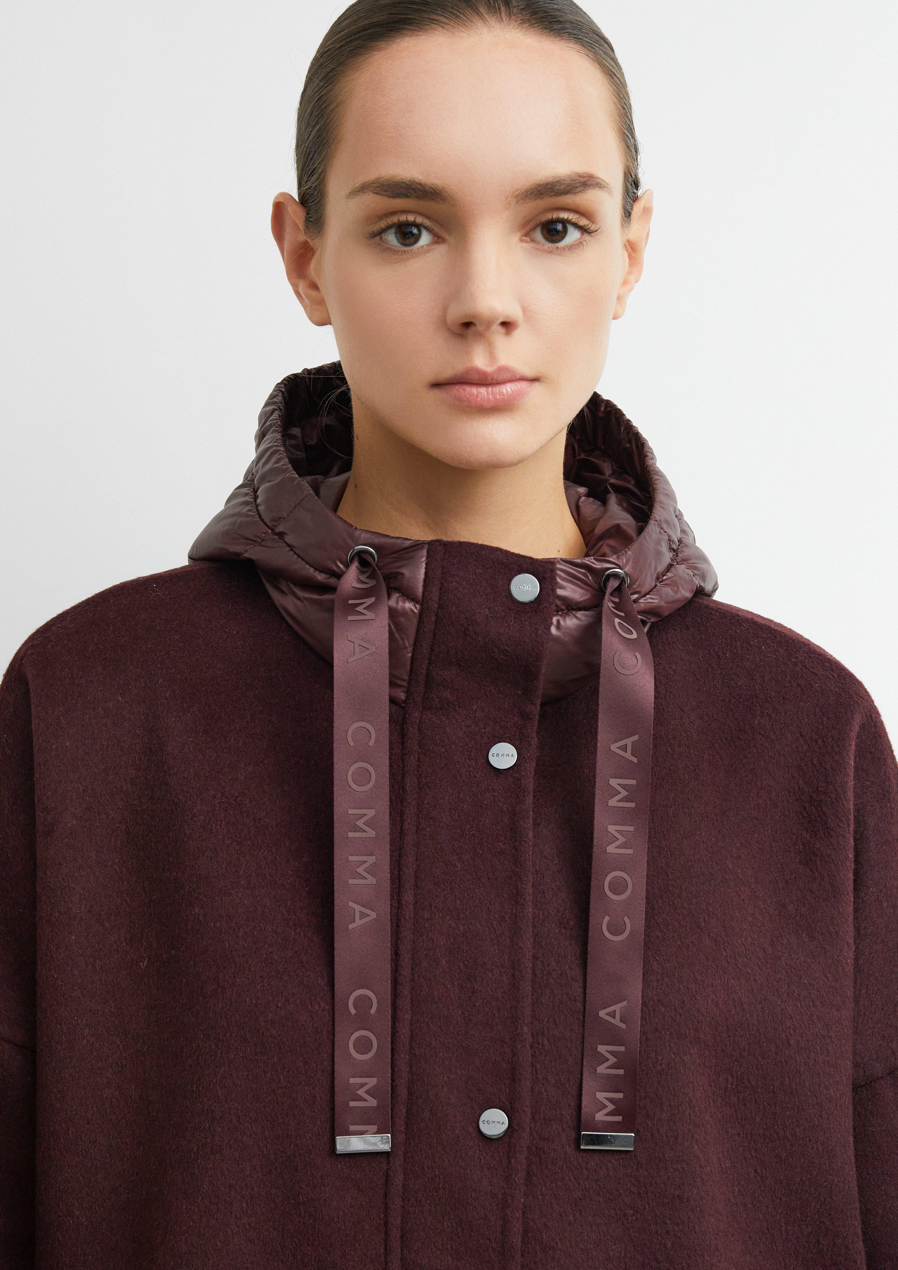 Cape-Jacke aus Doubleface mit Nylon-Kapuze in rot von COMMA