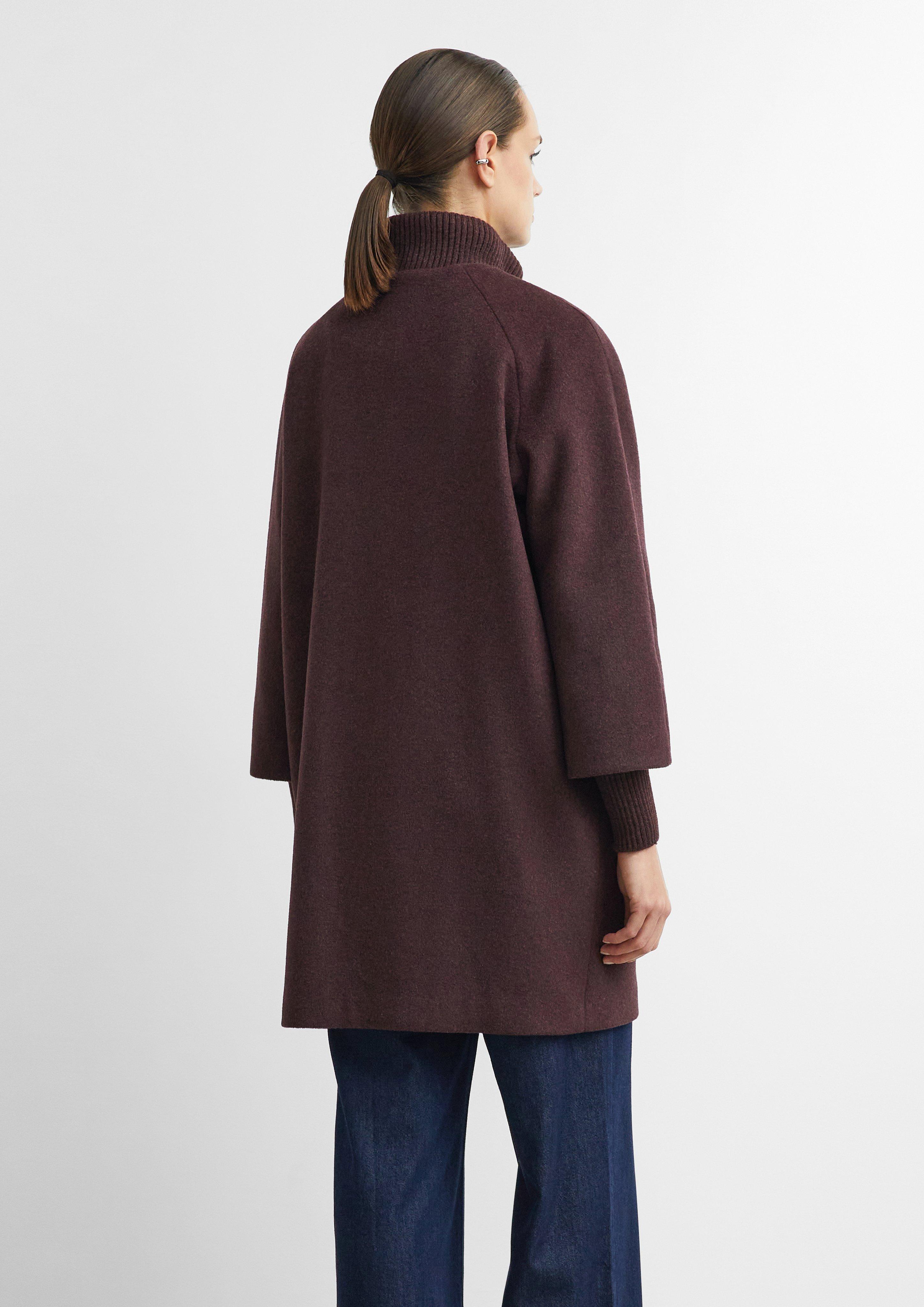Wool-blend cape coat with ribbed details in red by COMMA