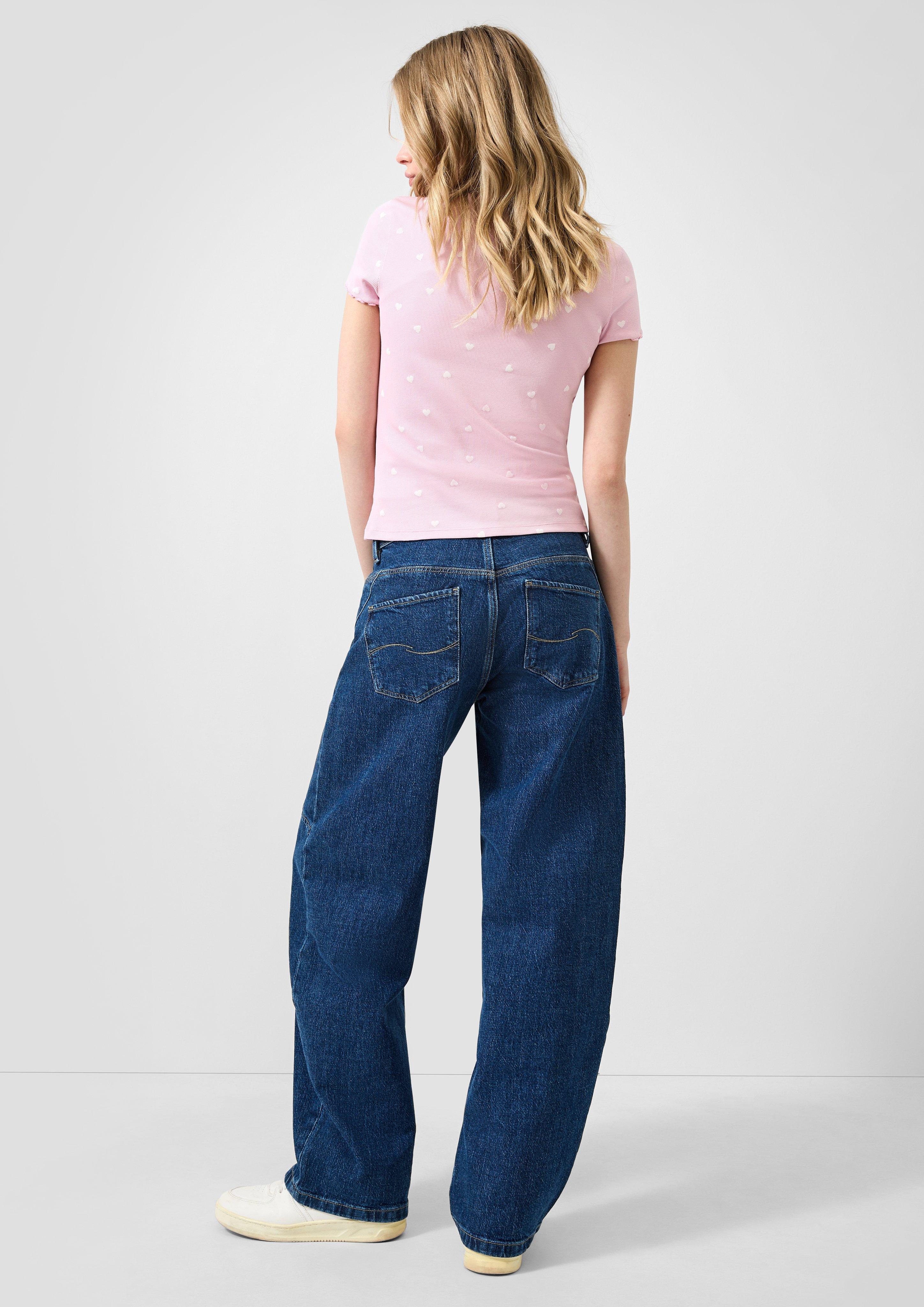 T-Shirt in 41A0 & 02A0