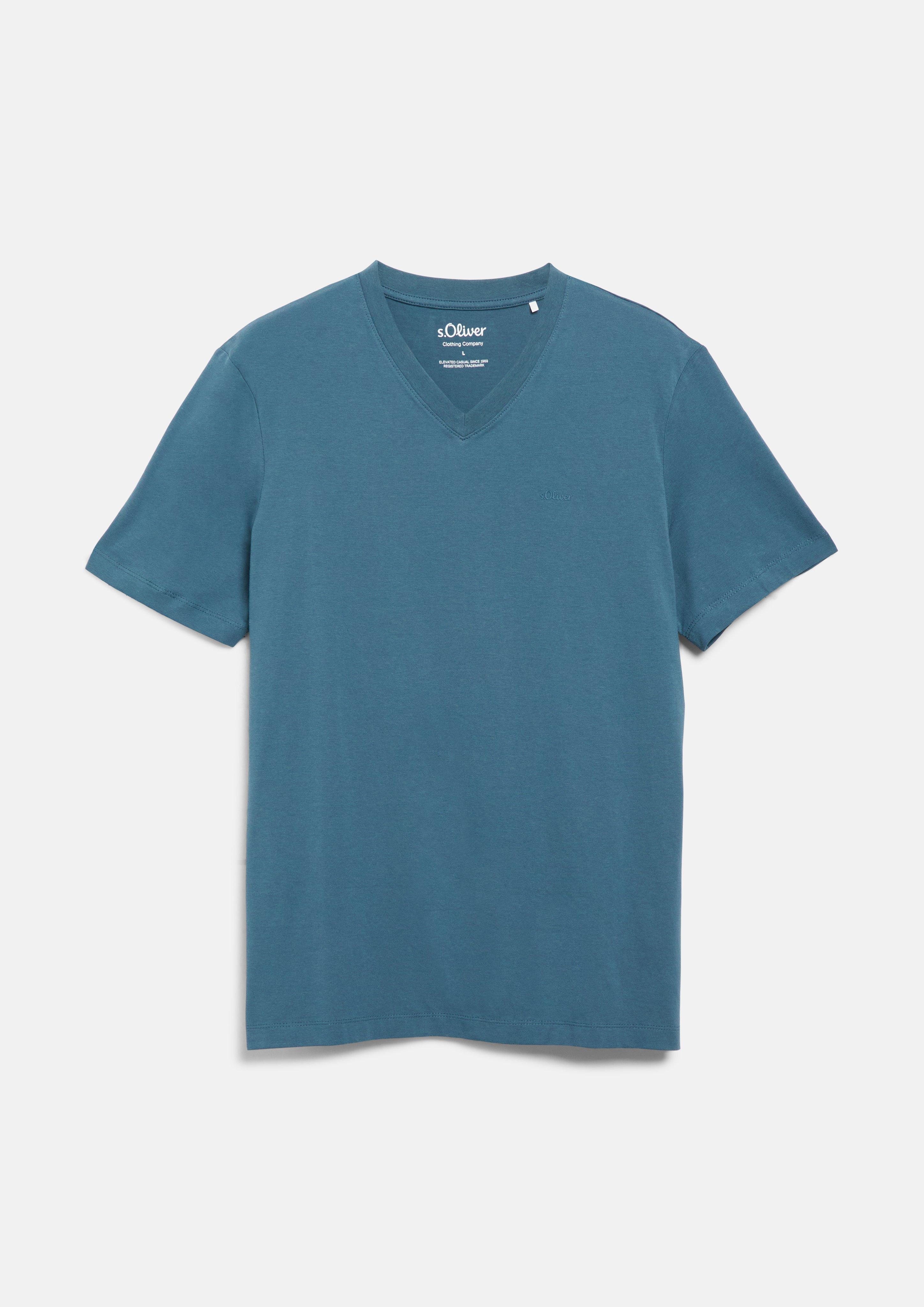 Cotton T-shirt with a V-neck and logo print in smaragd by s.Oliver