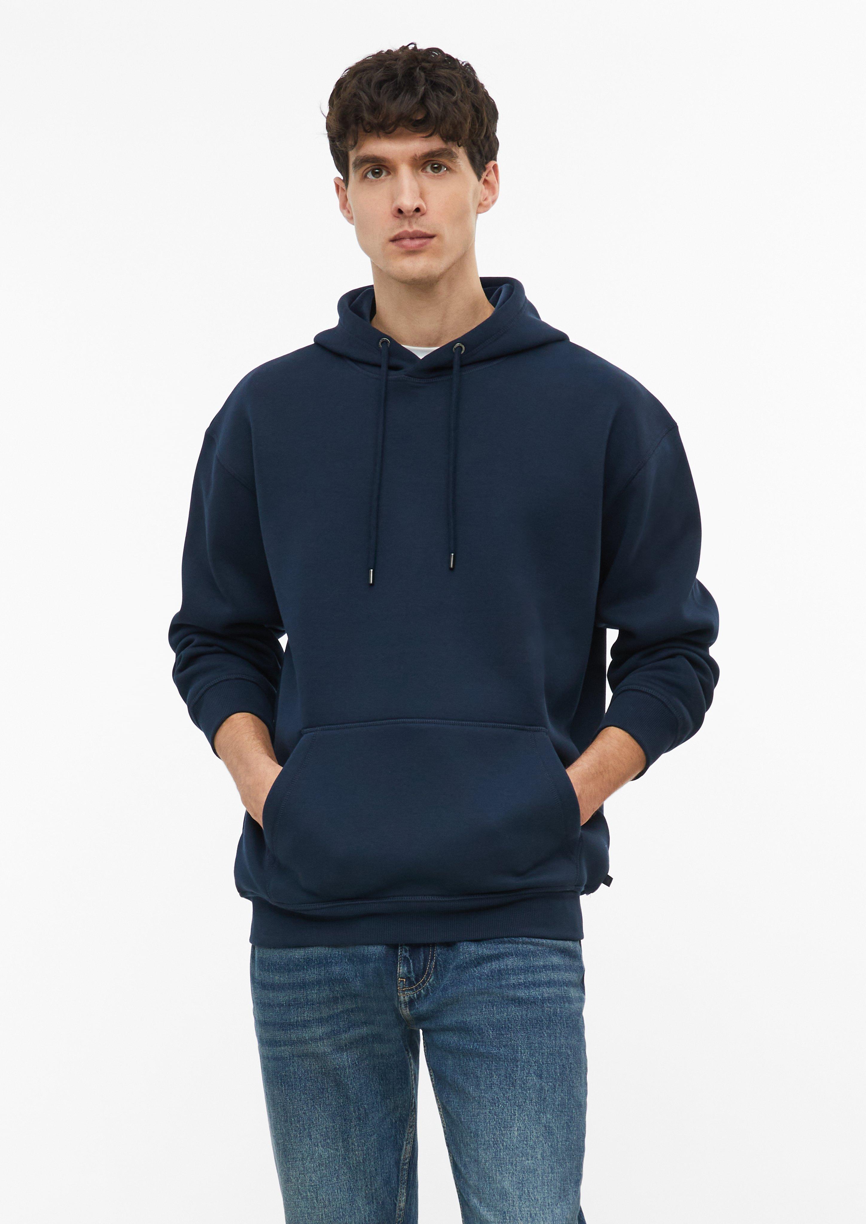 Hoodie met dubbele stoflaag in moderne pasvorm en zachte voering in navy van s.Oliver