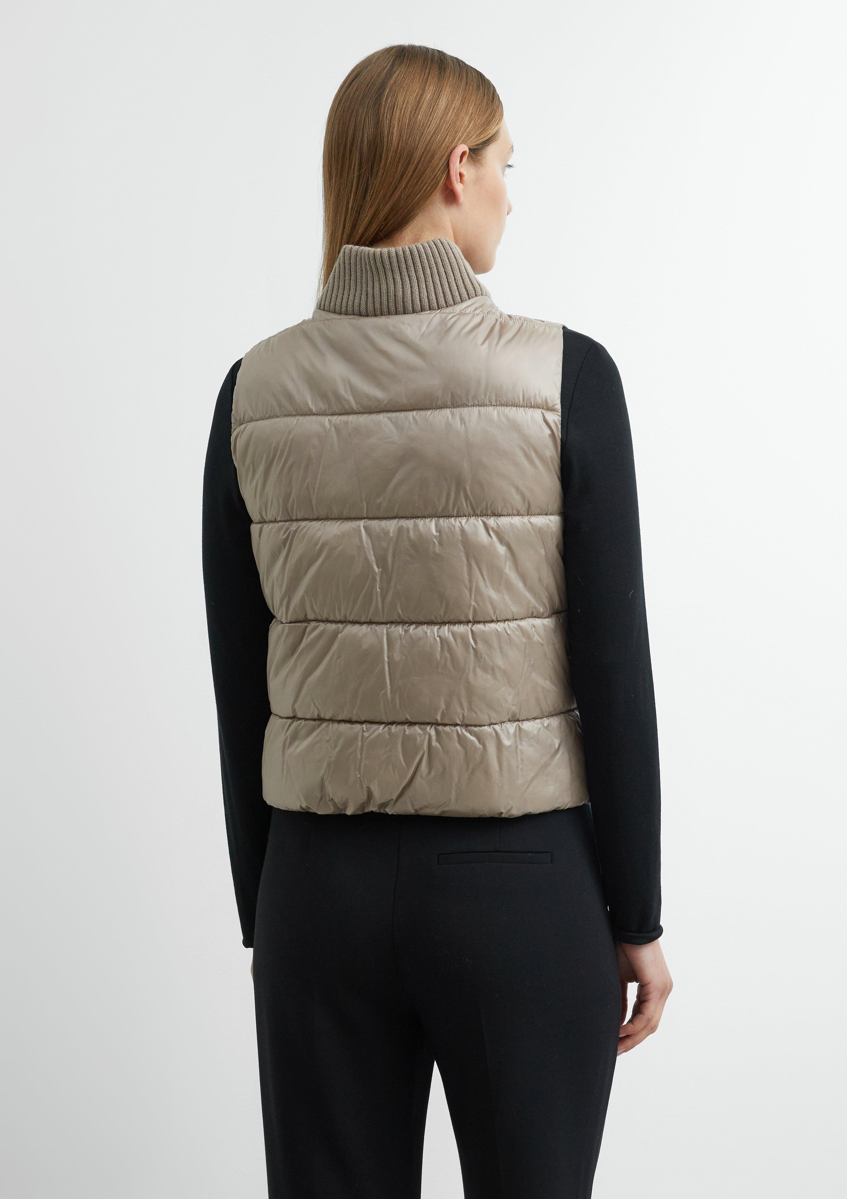 Pufferweste mit Strickkragen in braun von COMMA