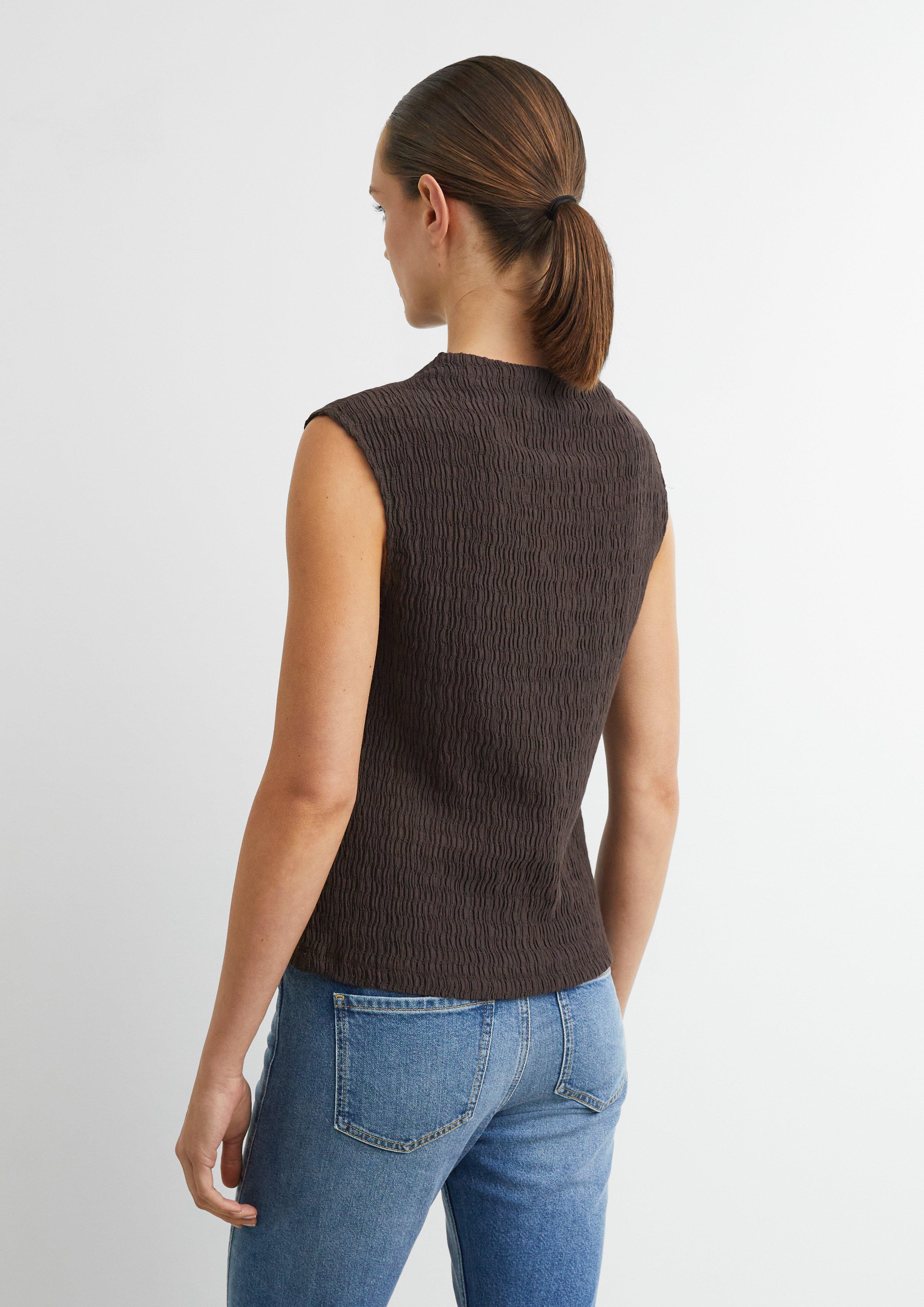 T-Shirt in brown by COMMA