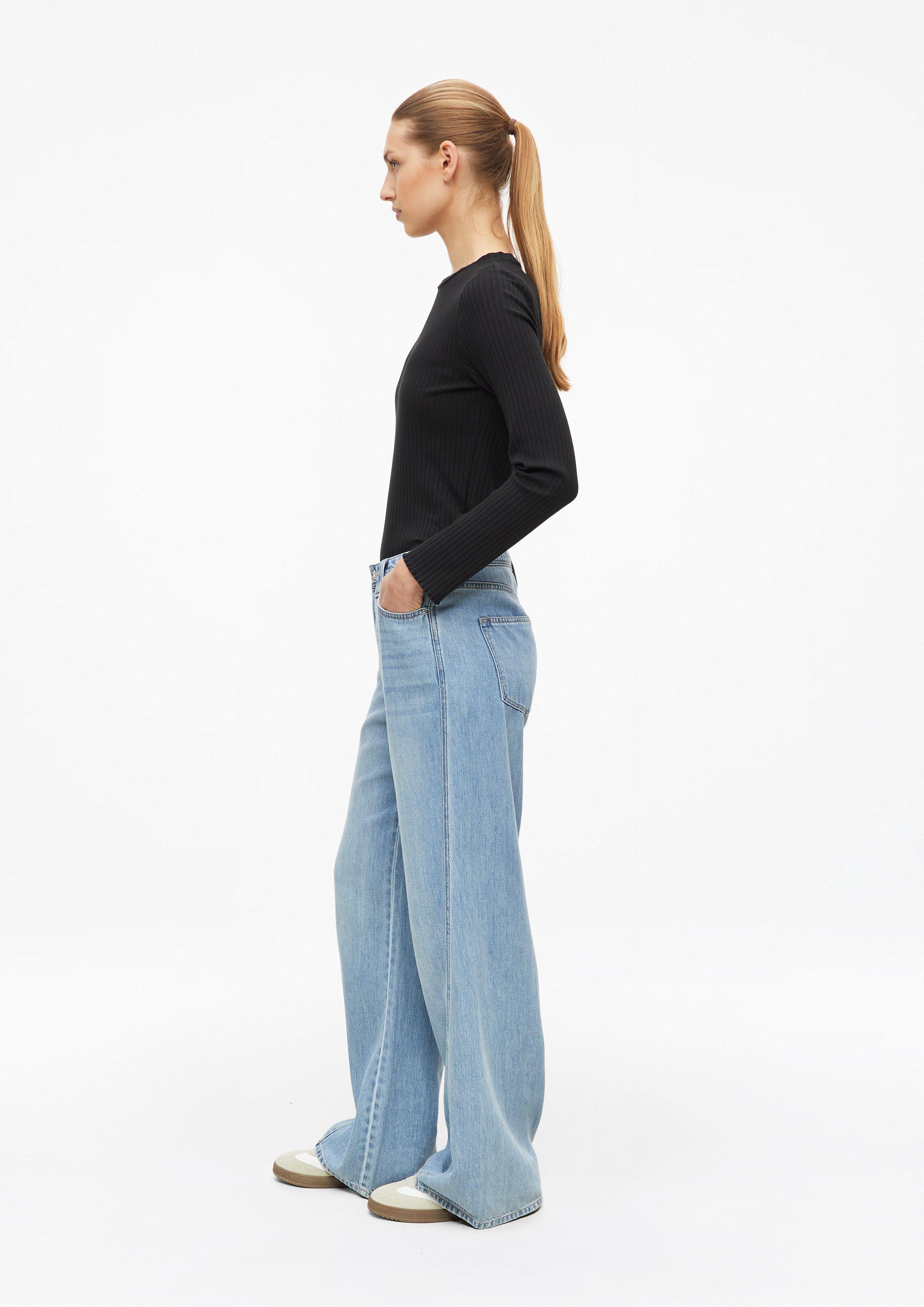 Women Slim-fit ribbed T-shirt in black by s.Oliver