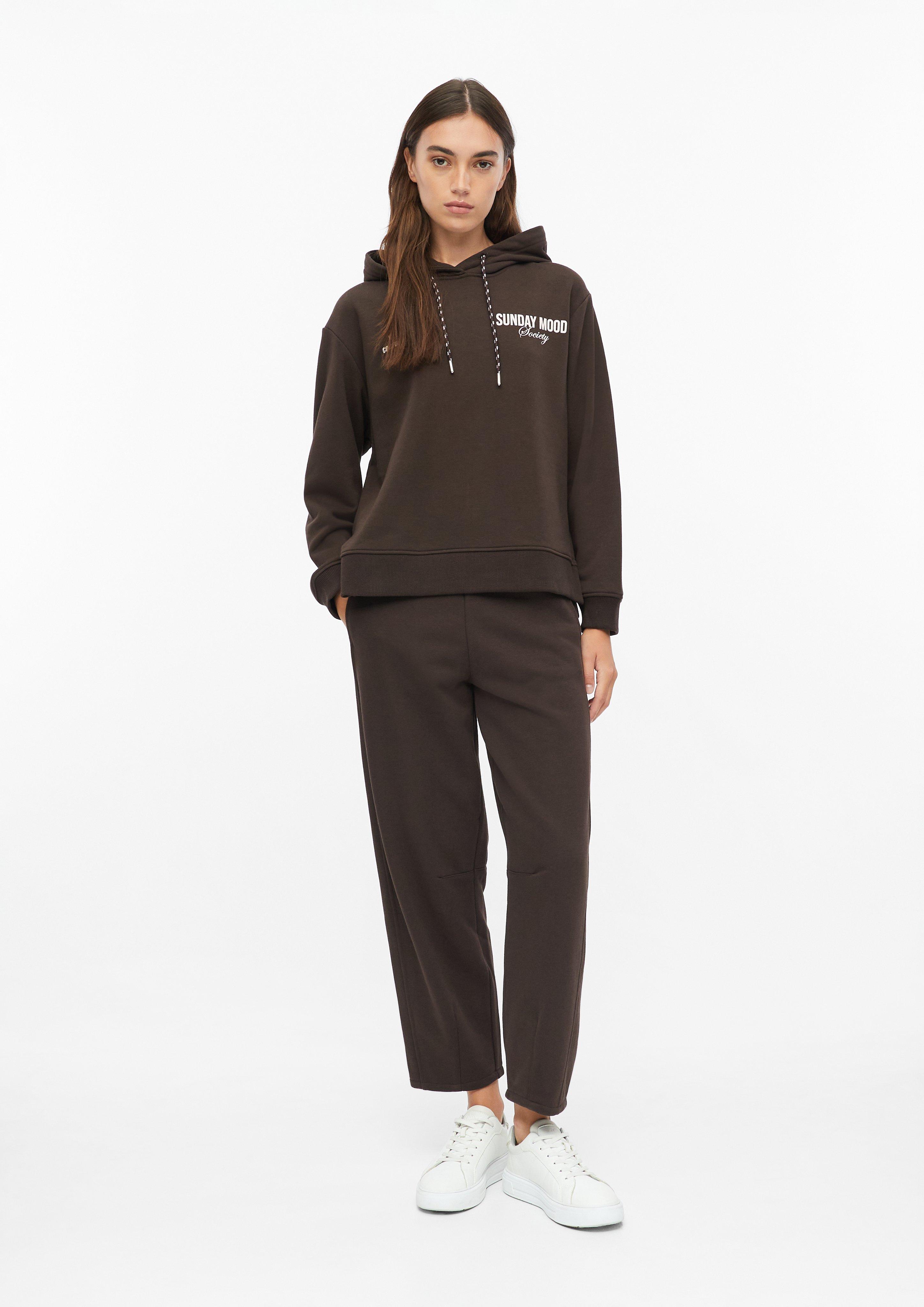 Damen Sweat-Hose mit Barrel Leg und Elastikbund in braun von s.Oliver