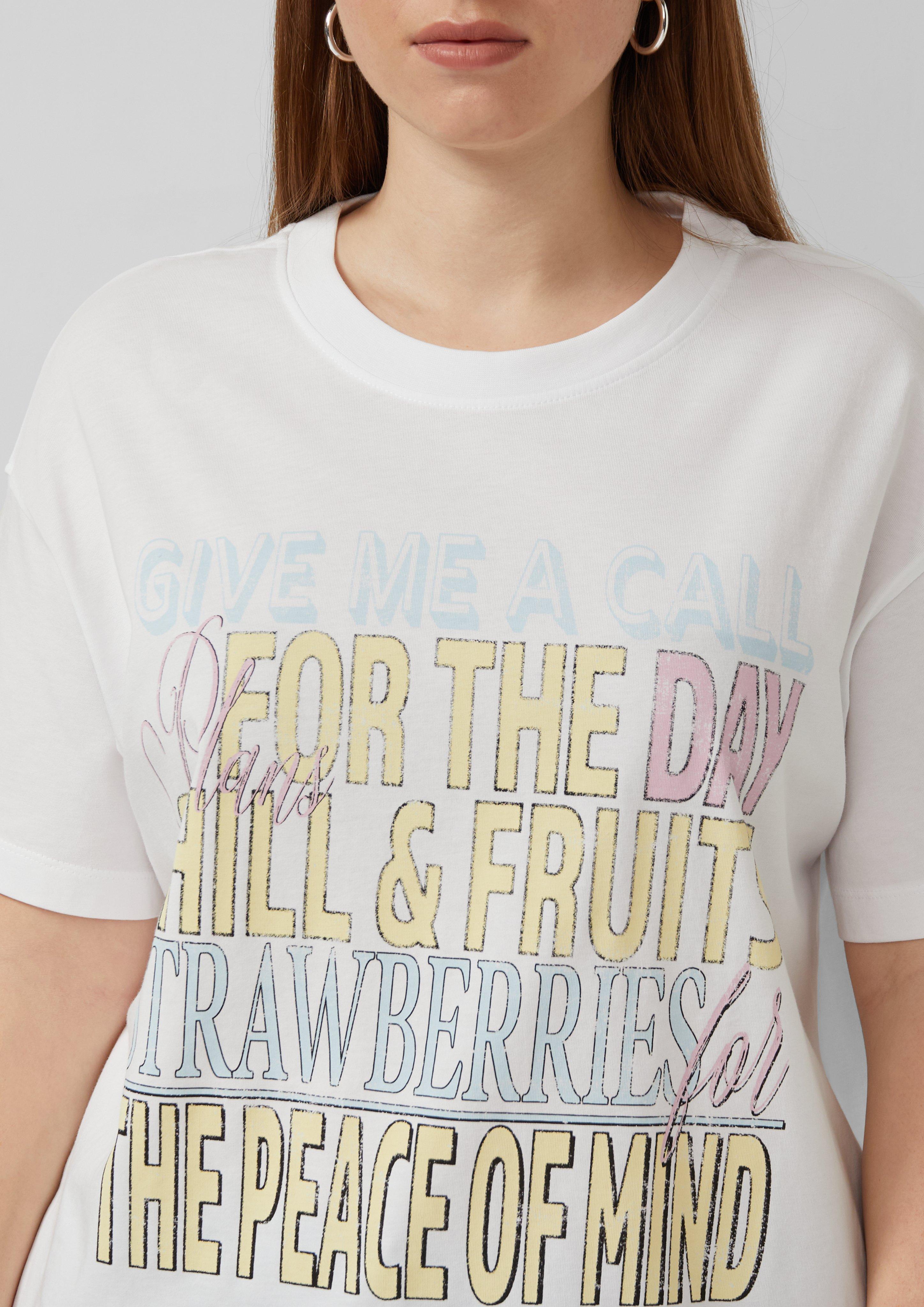 T-Shirt in 01D0 & 11D0