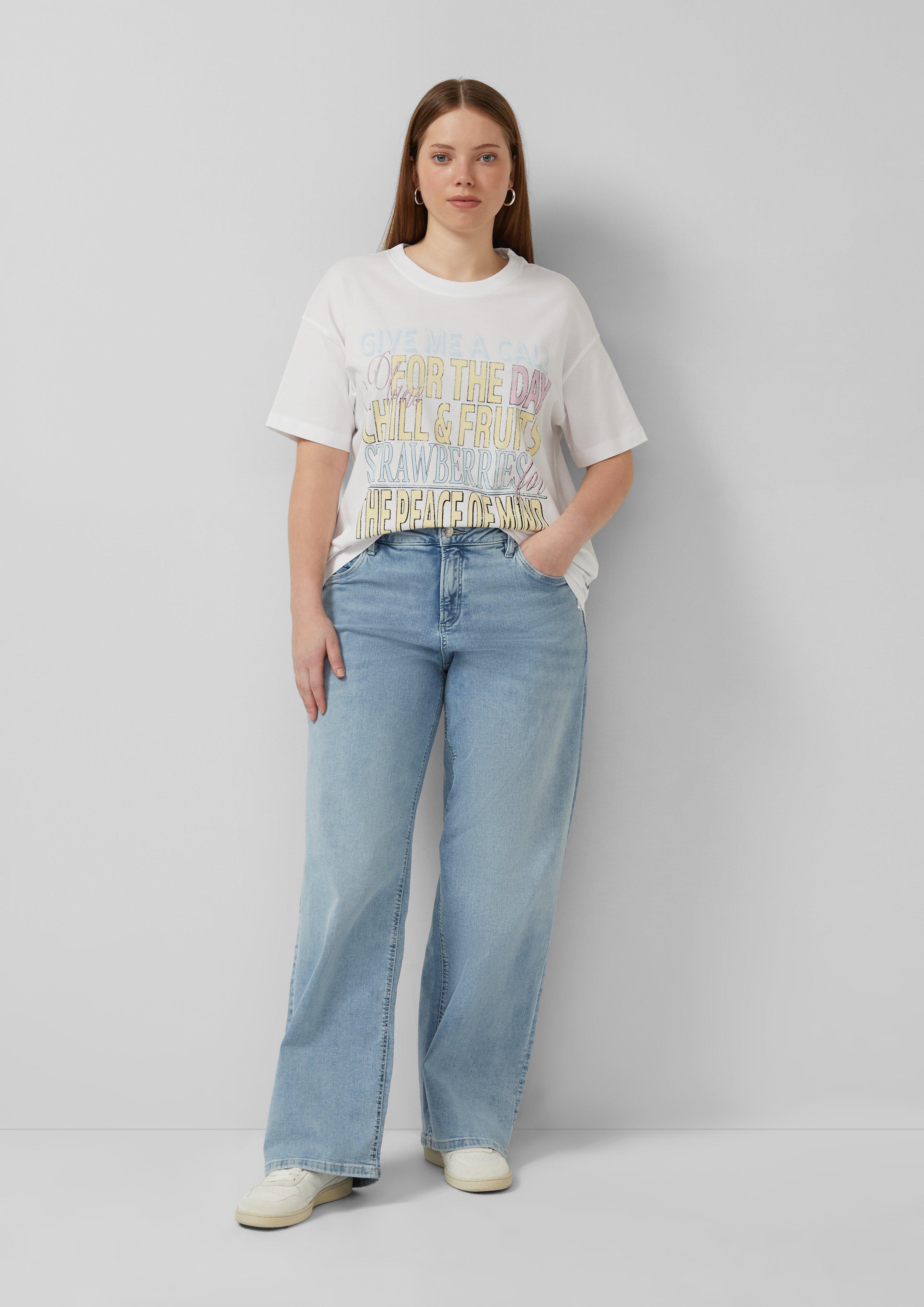 T-Shirt in 01D0 & 11D0