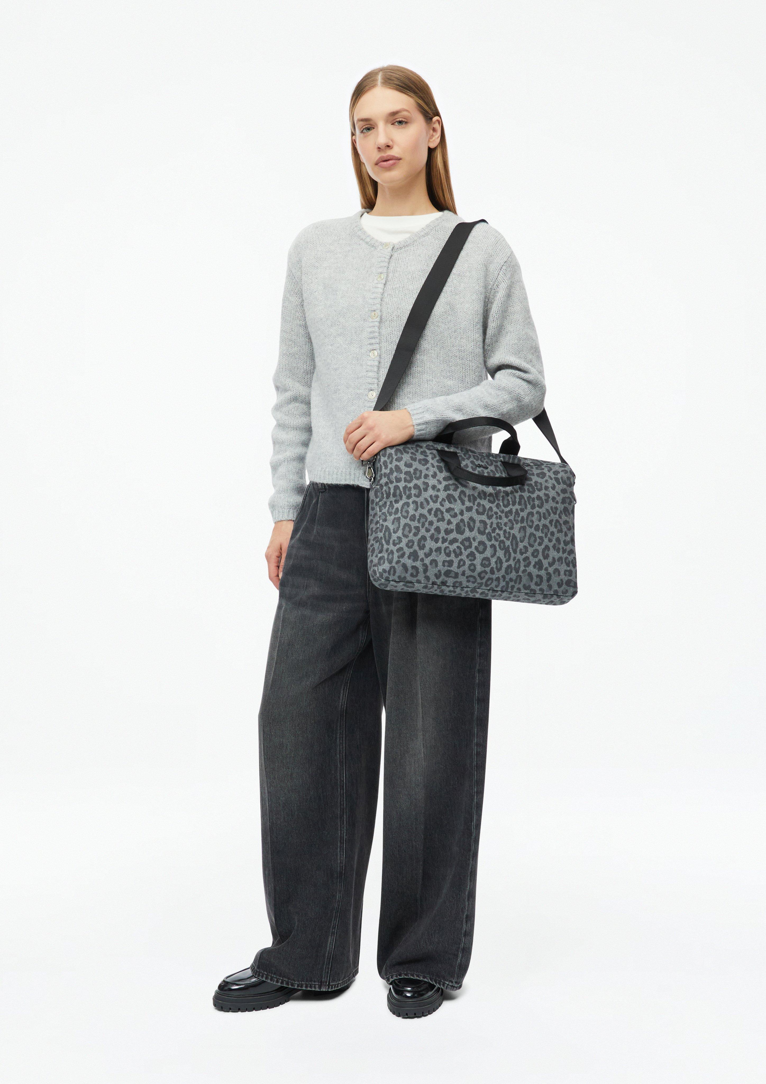 Femmes Sac imperméable à motif animalier et fermeture à glissière en gris de s.Oliver