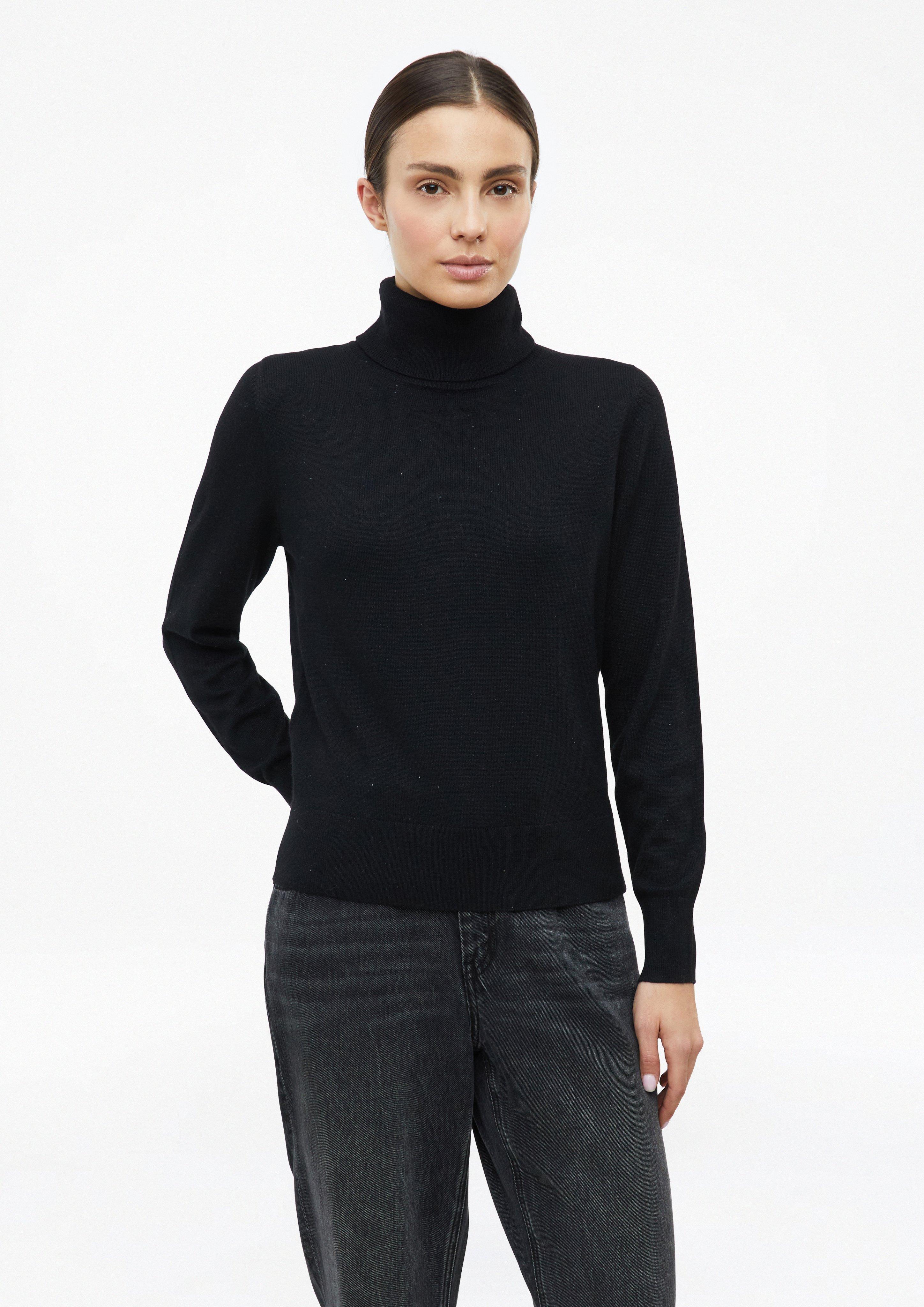 Weicher Rollkragenpullover mit Glitzereffekt in Farbe schwarz von s.Oliver