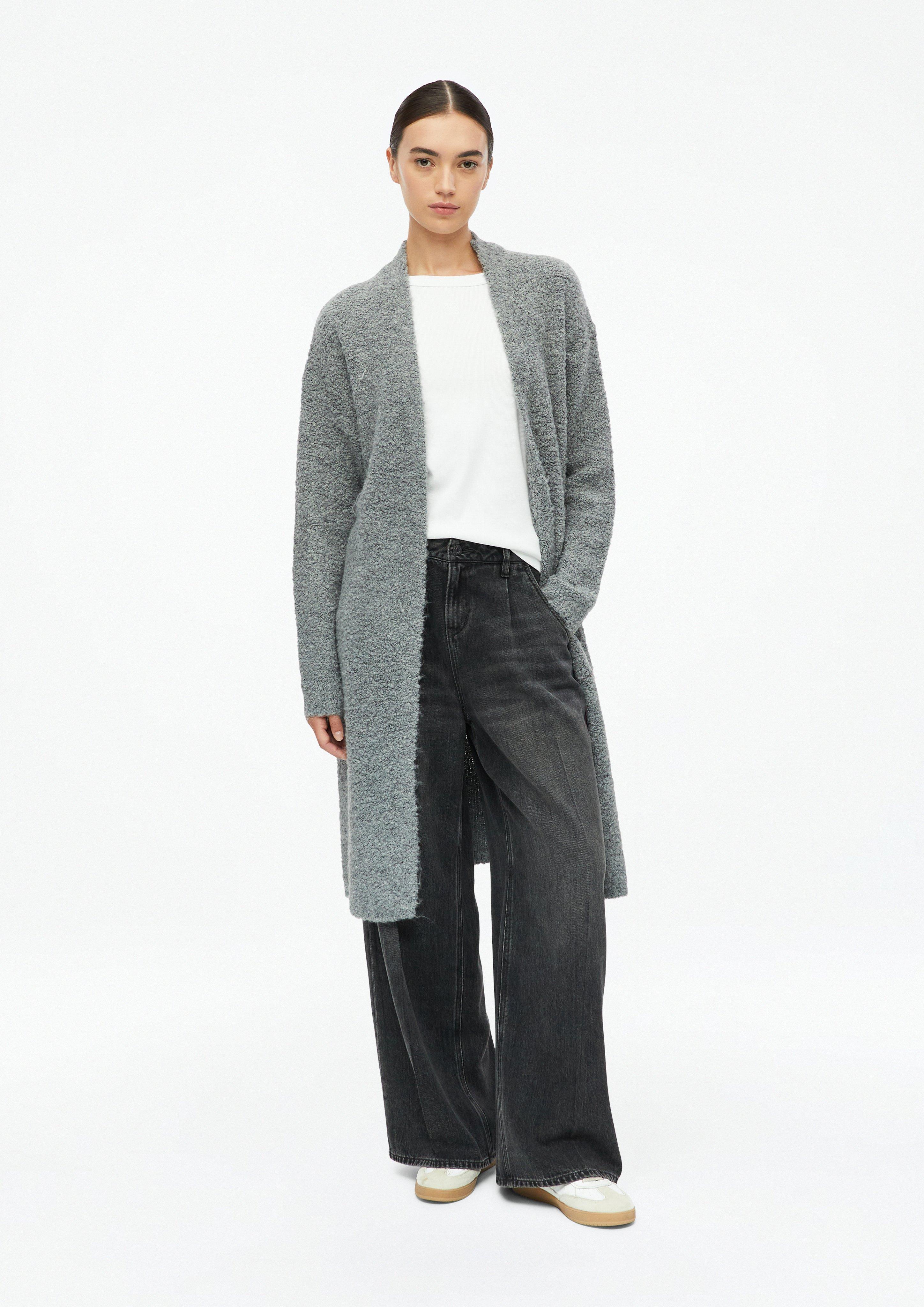 Lange Strickjacke aus Bouclé in Farbe grau von s.Oliver