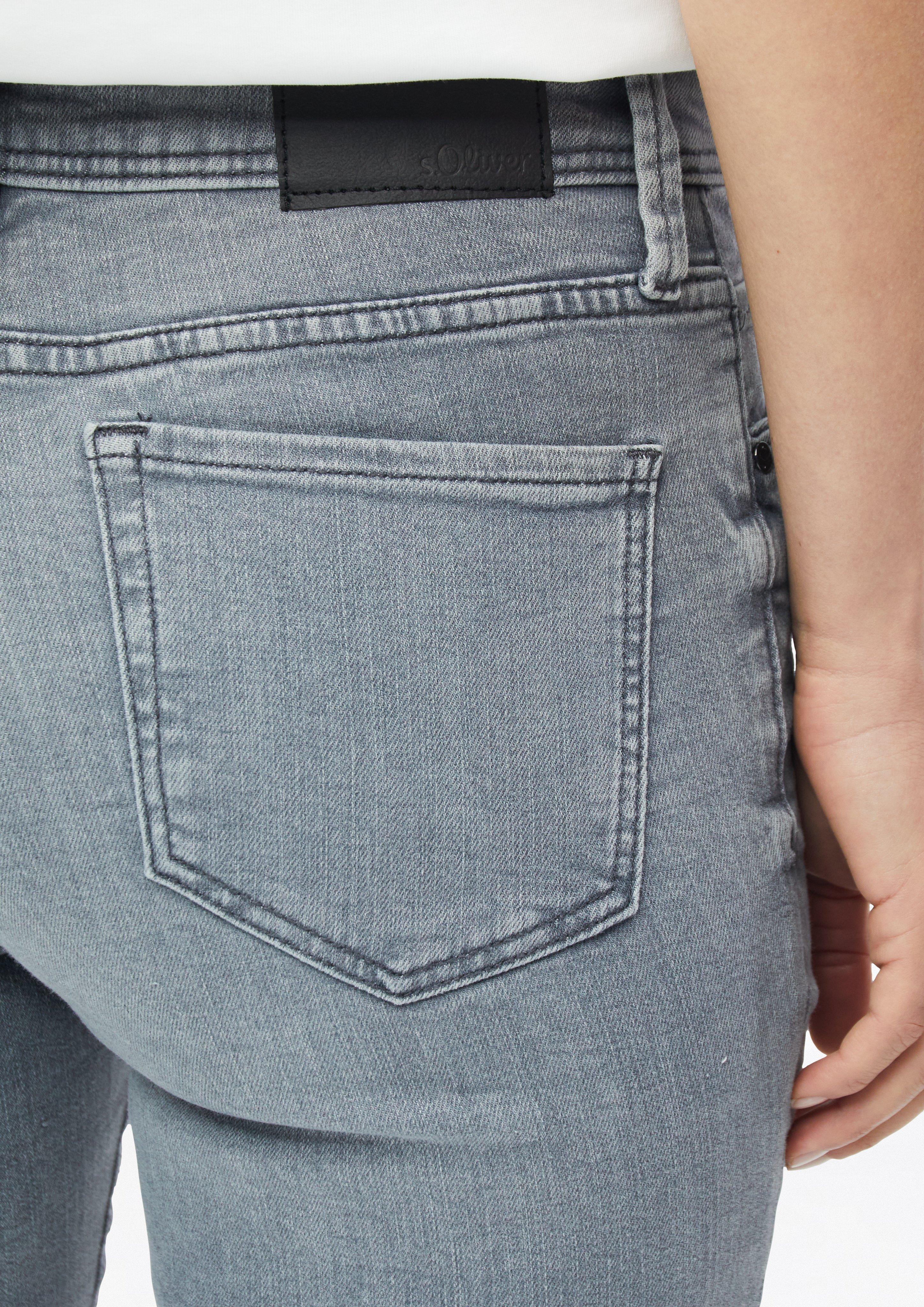 Damen Jeans Betsy / Slim Fit / Mid Rise / Slim Leg in grau von s.Oliver