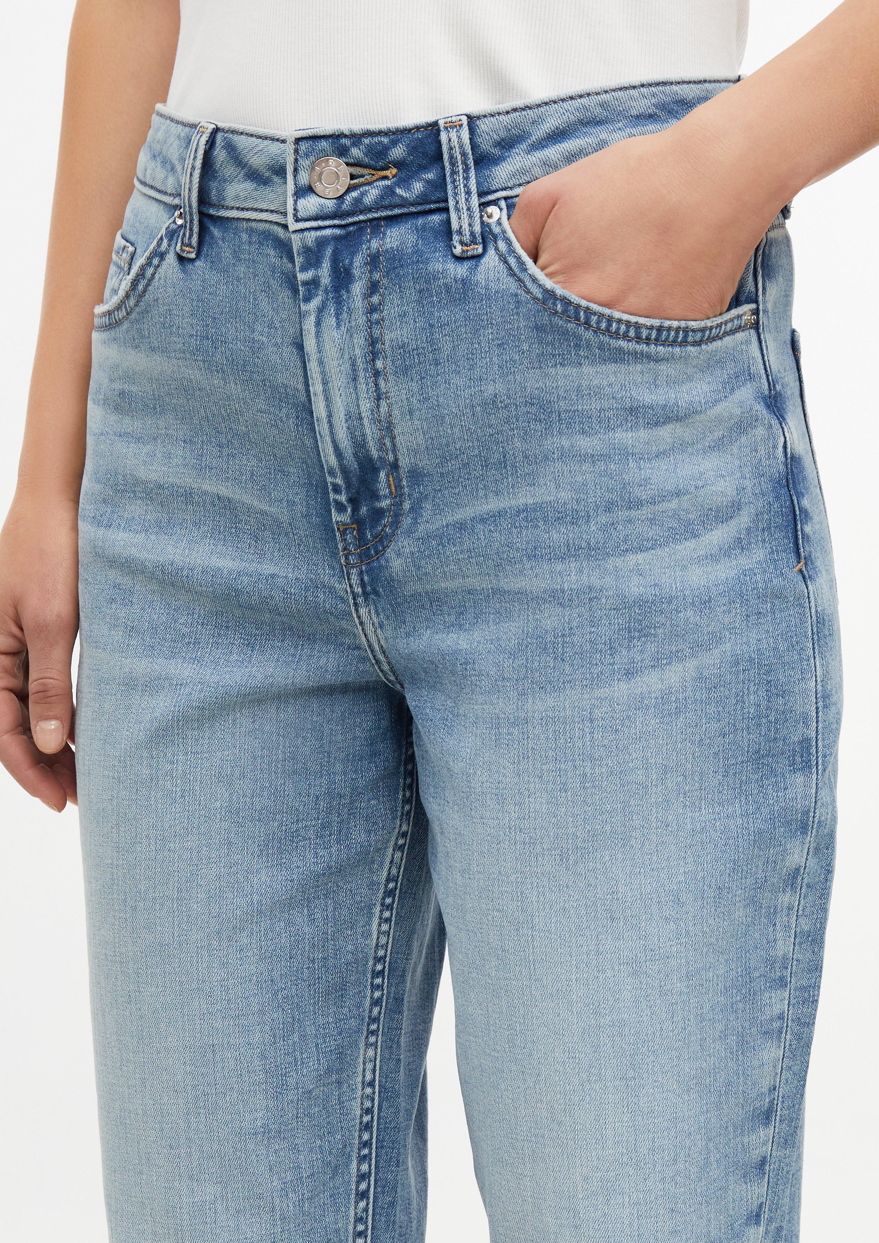 Dames Ankle-jeans Mom / Regular Fit / Hoge taille / Taps toelopende pijpen in blauw van s.Oliver