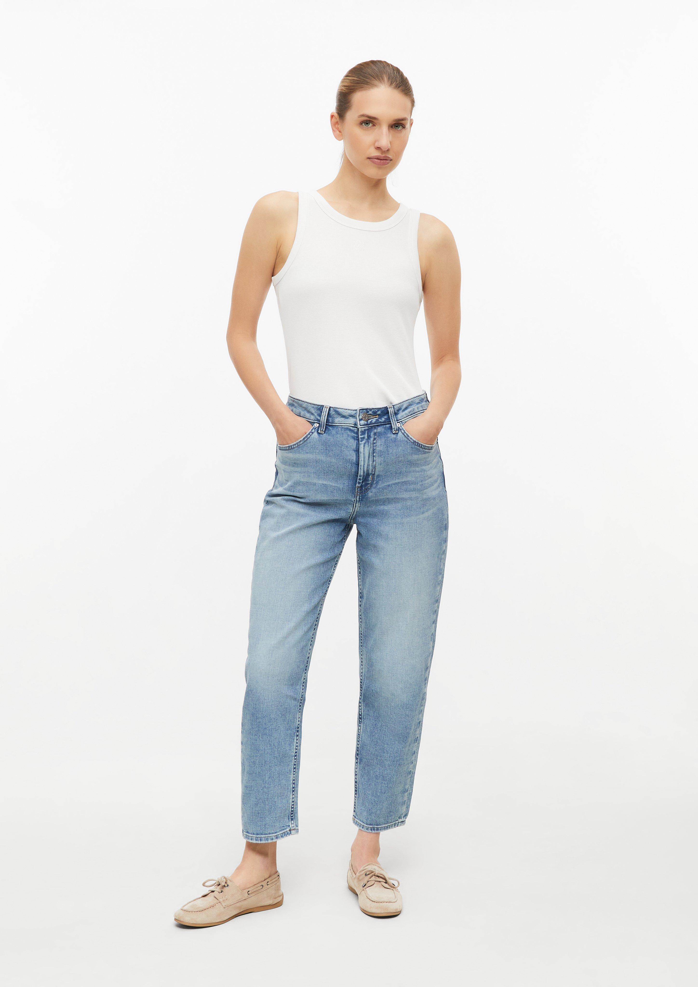 Ankle-jeans Mom / Regular Fit / Hoge taille / Taps toelopende pijpen in blauw van s.Oliver