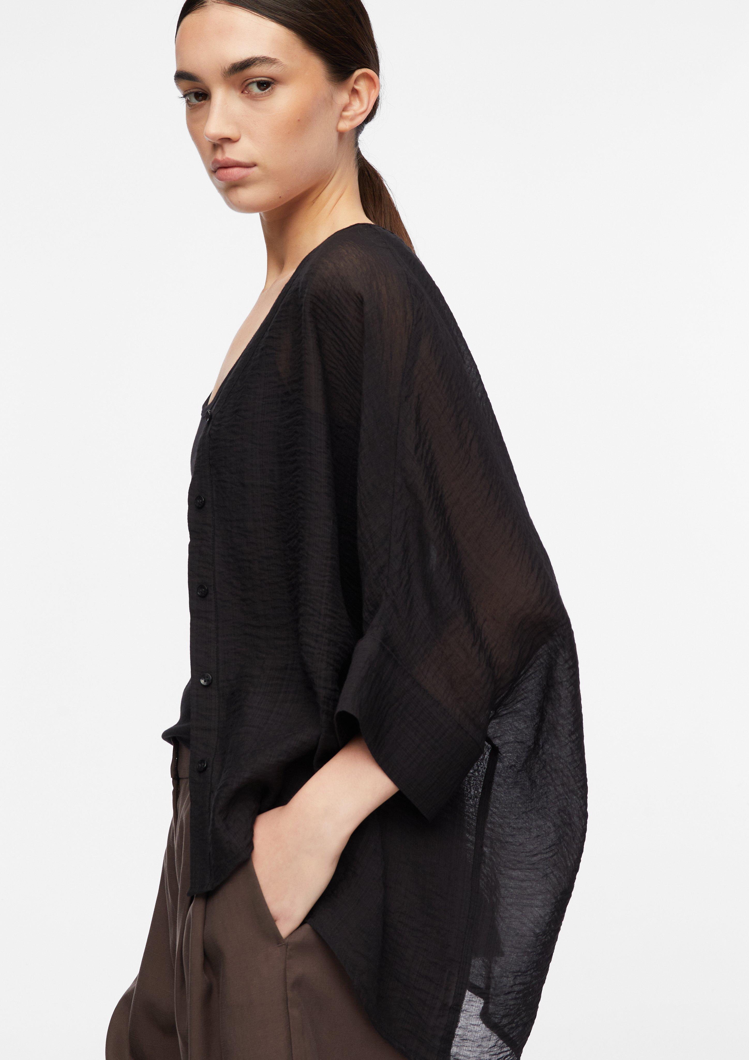 Oversized Bluse aus Viskosechiffon in  von COMMA