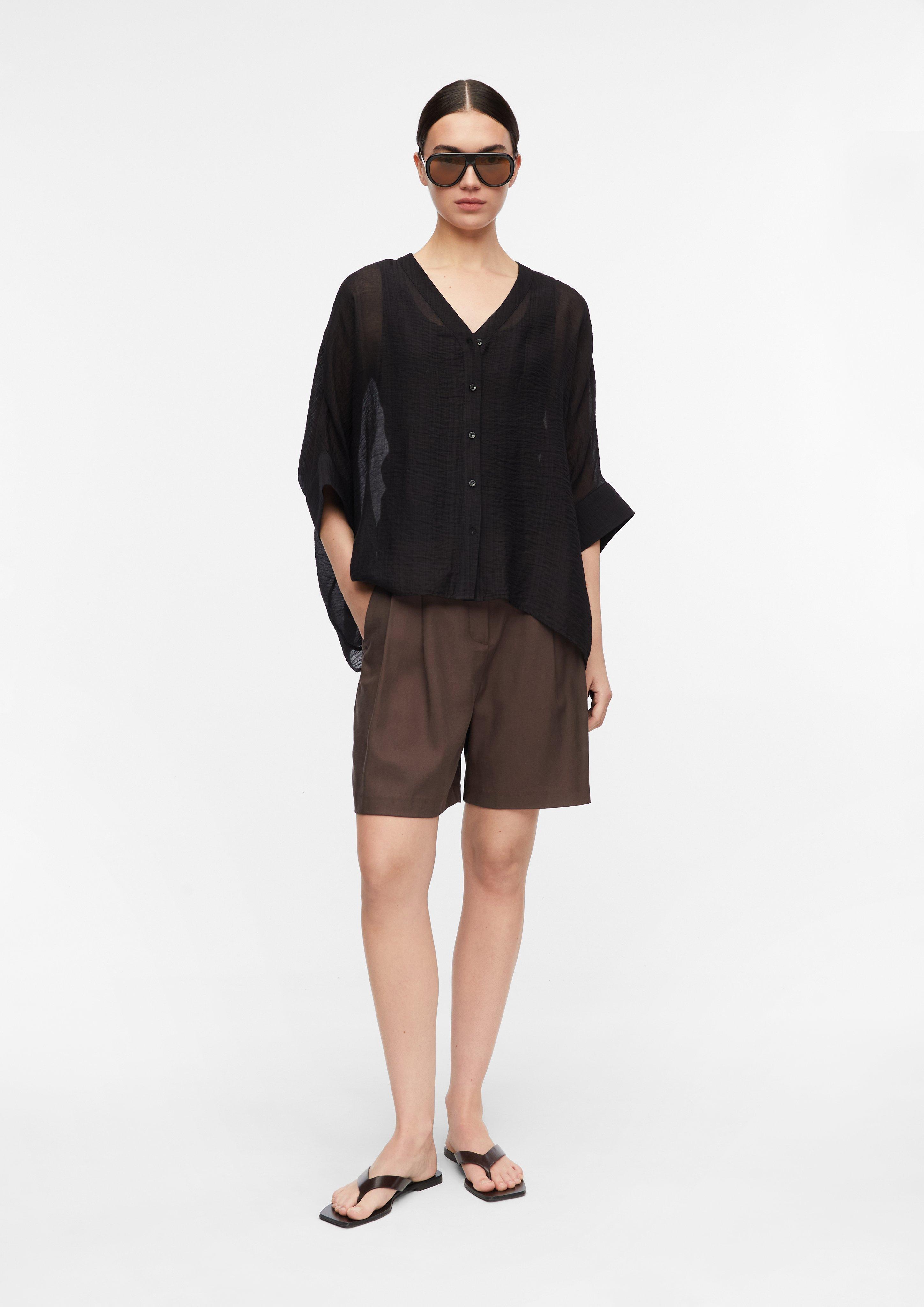 Oversized Bluse aus Viskosechiffon in  von COMMA