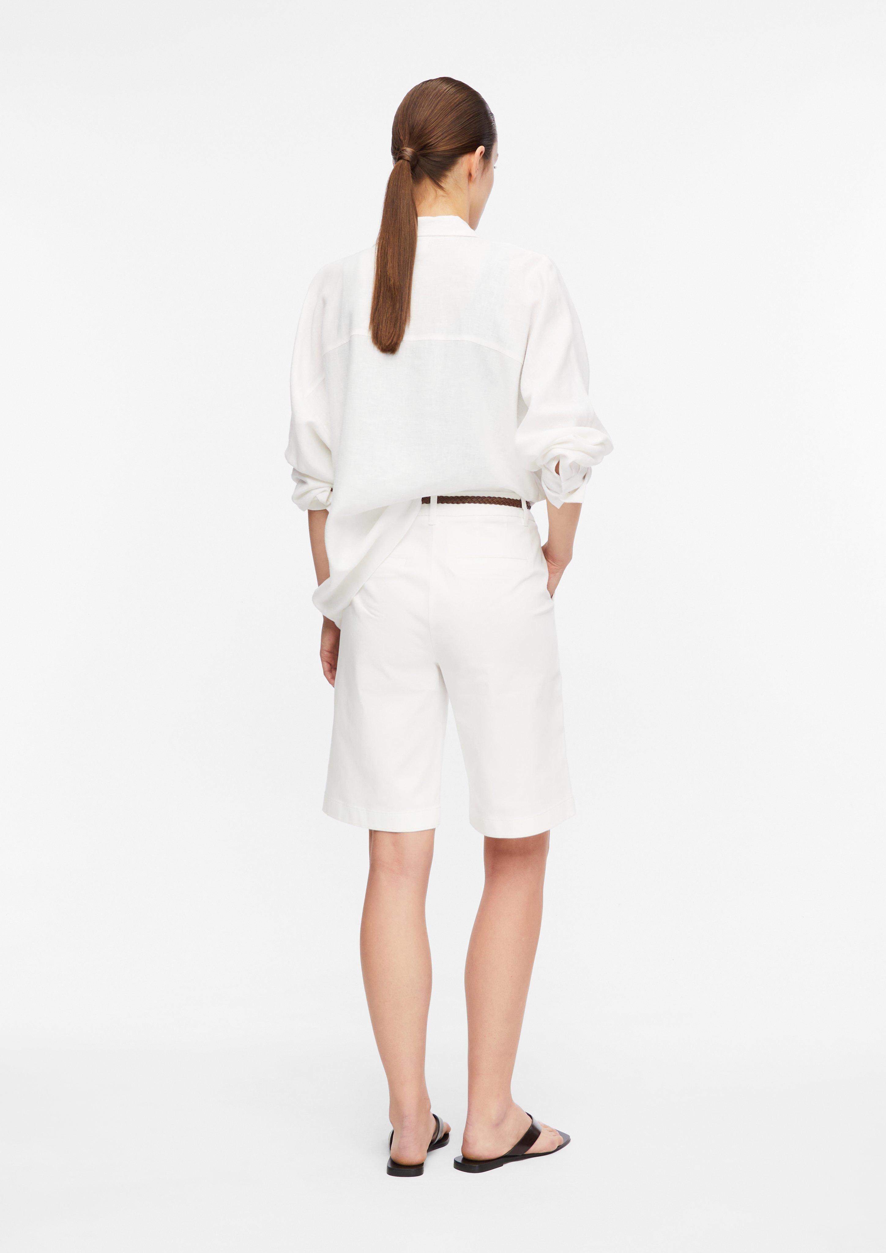 Bermuda mit Flechtgürtel in  von COMMA