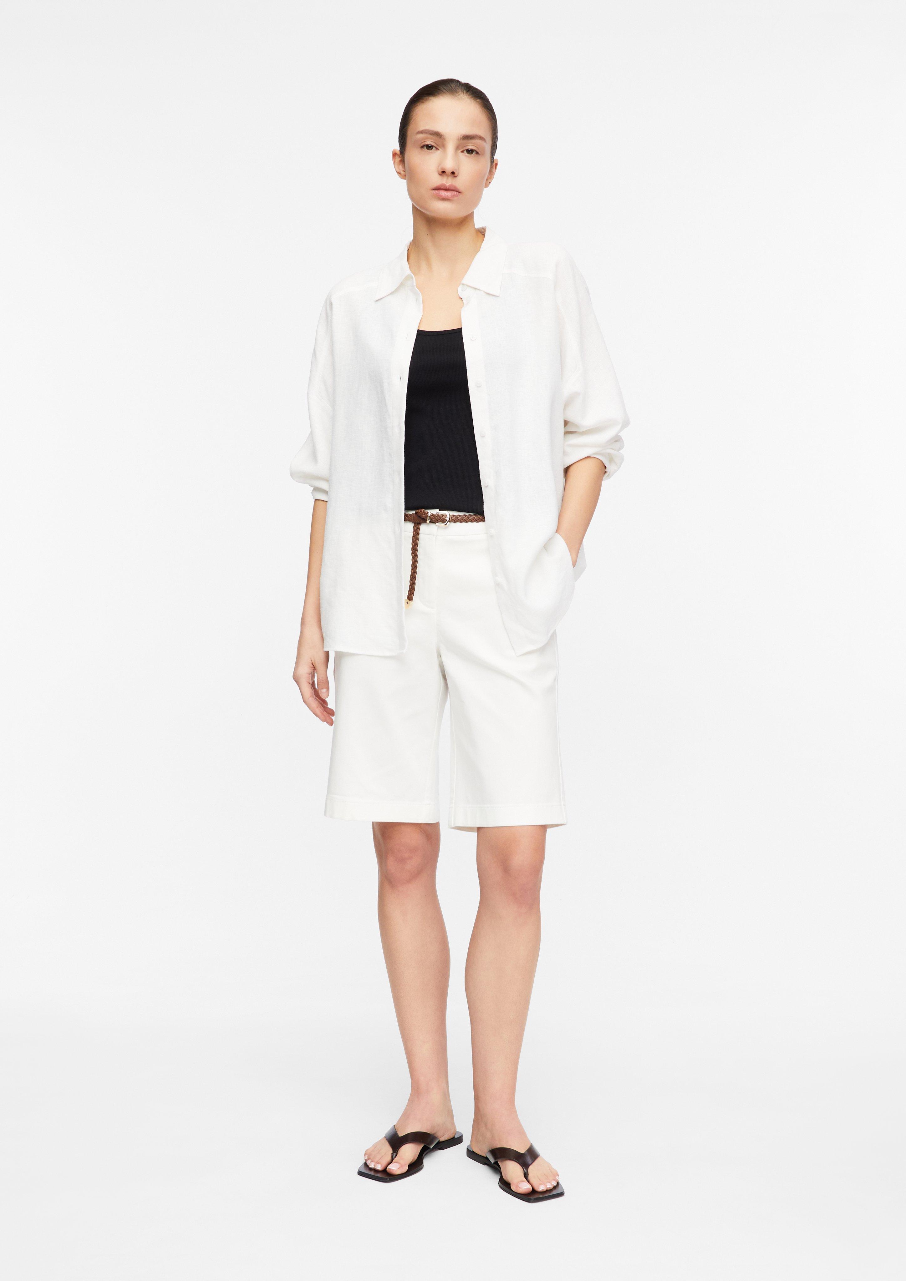 Bermuda mit Flechtgürtel in  von COMMA