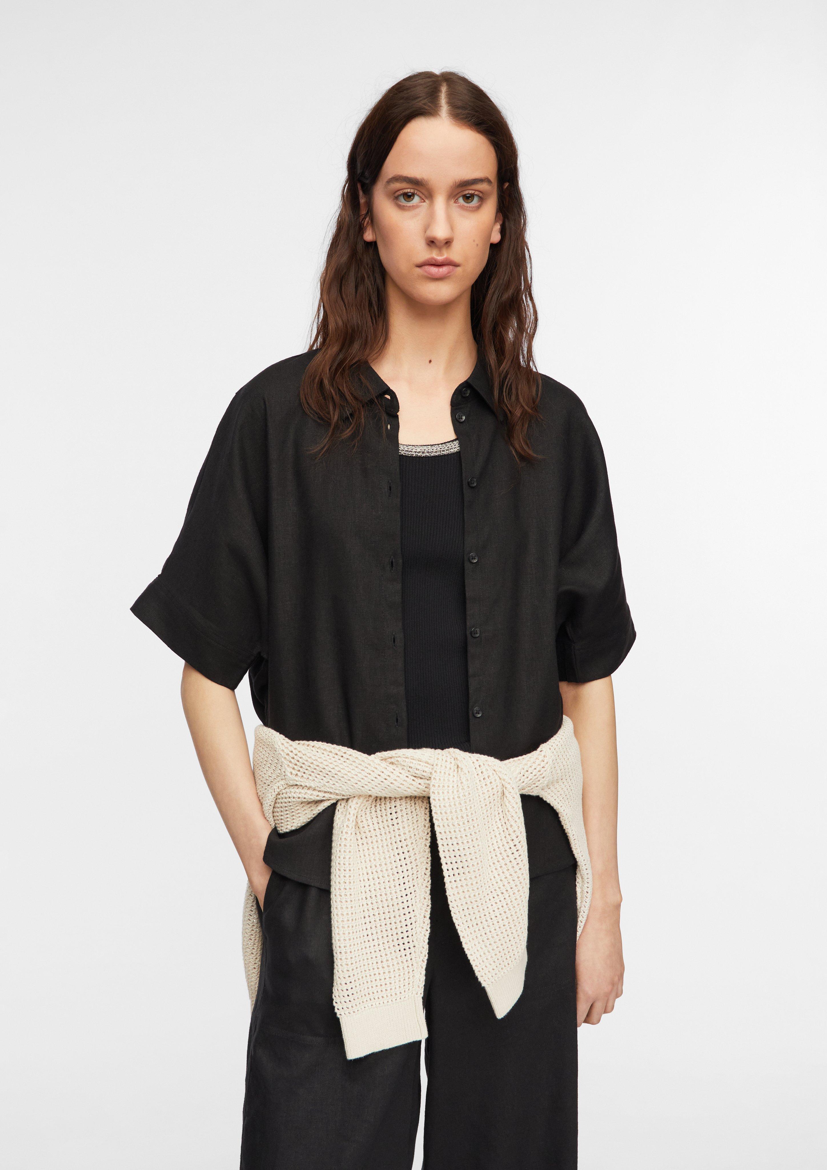 Blouse en noir de COMMA